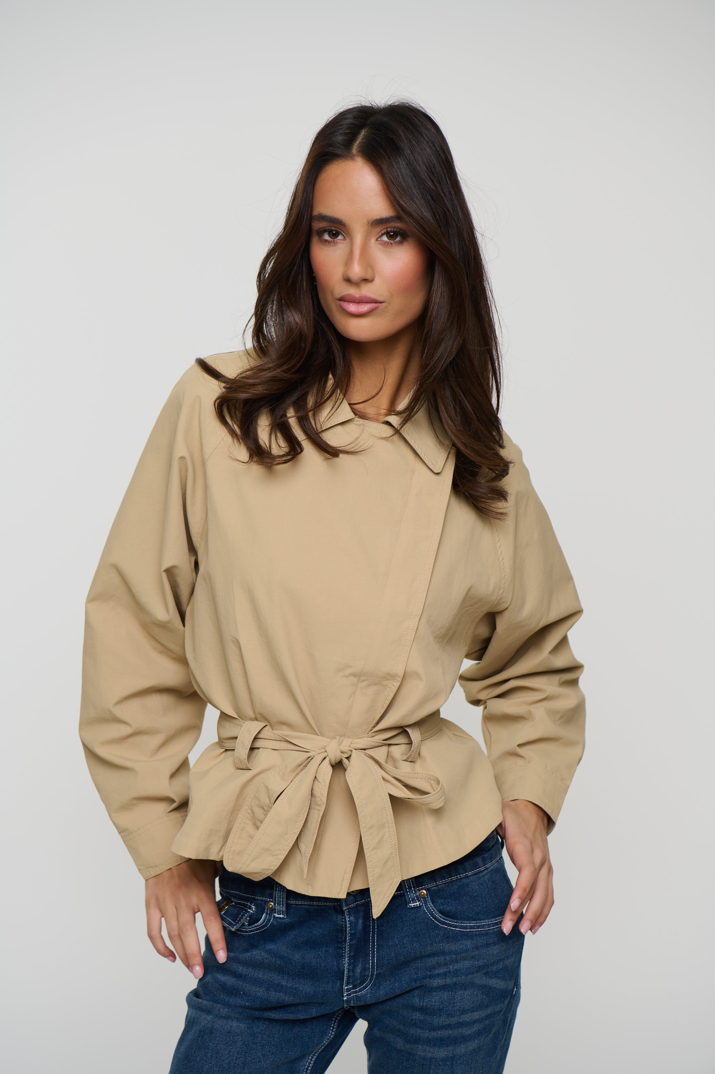 Gigi Cropped Trench Beige