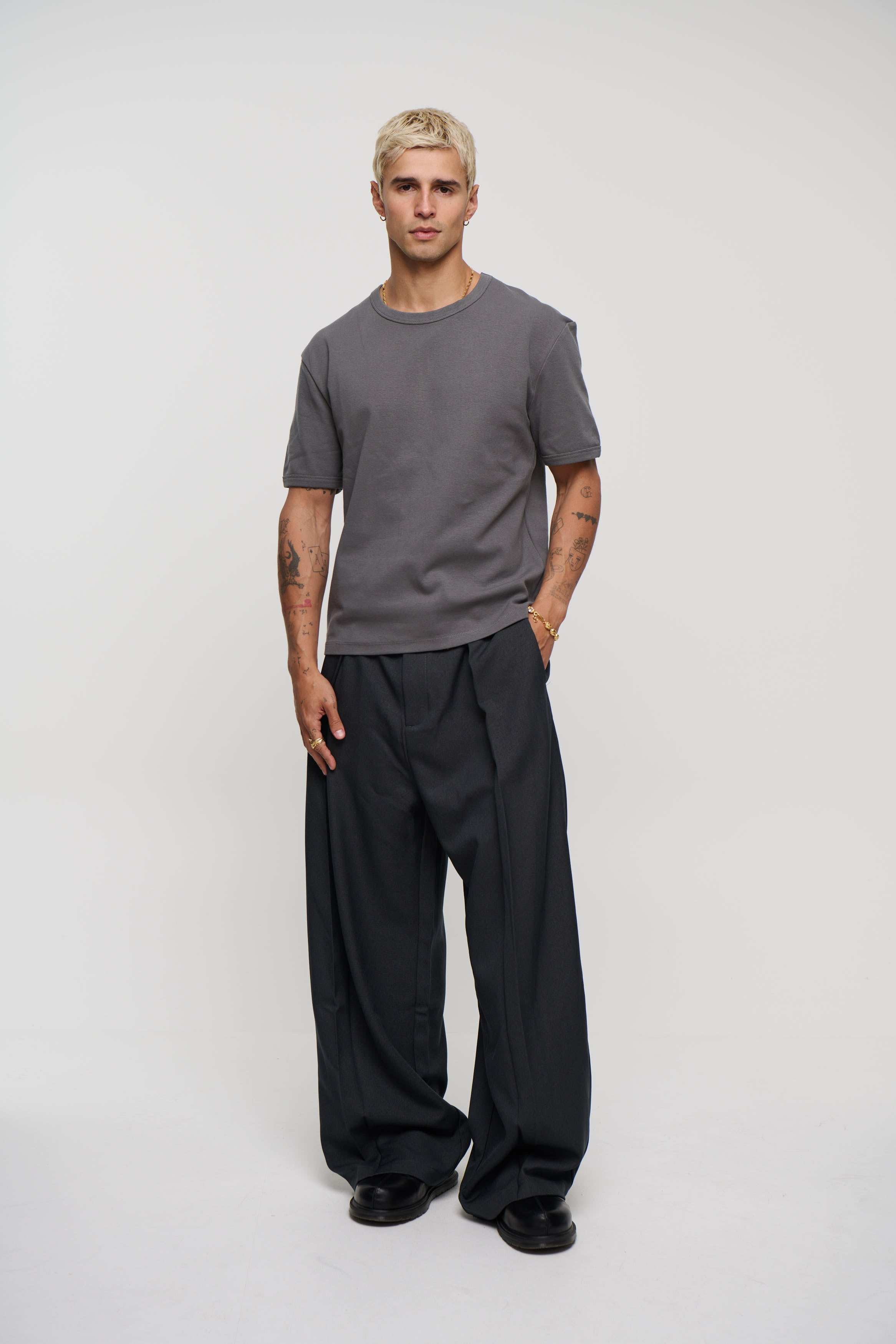 Charlie Ringer Tee Plain Charcoal