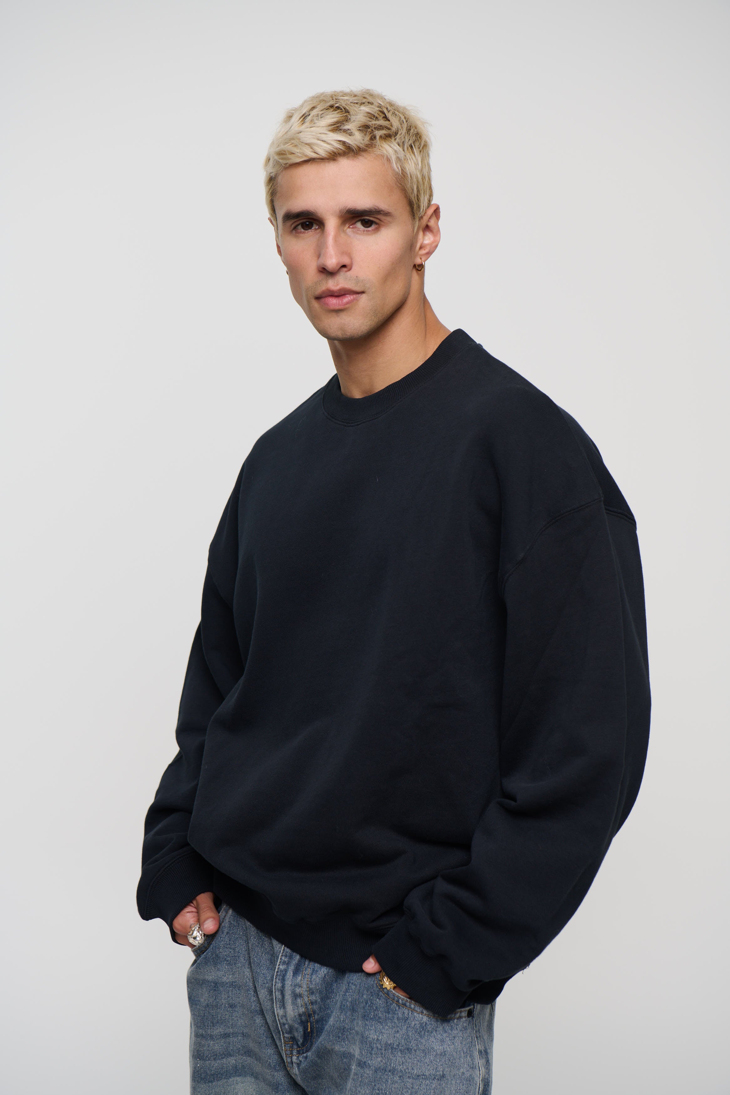 Caddy Crew Jumper Black