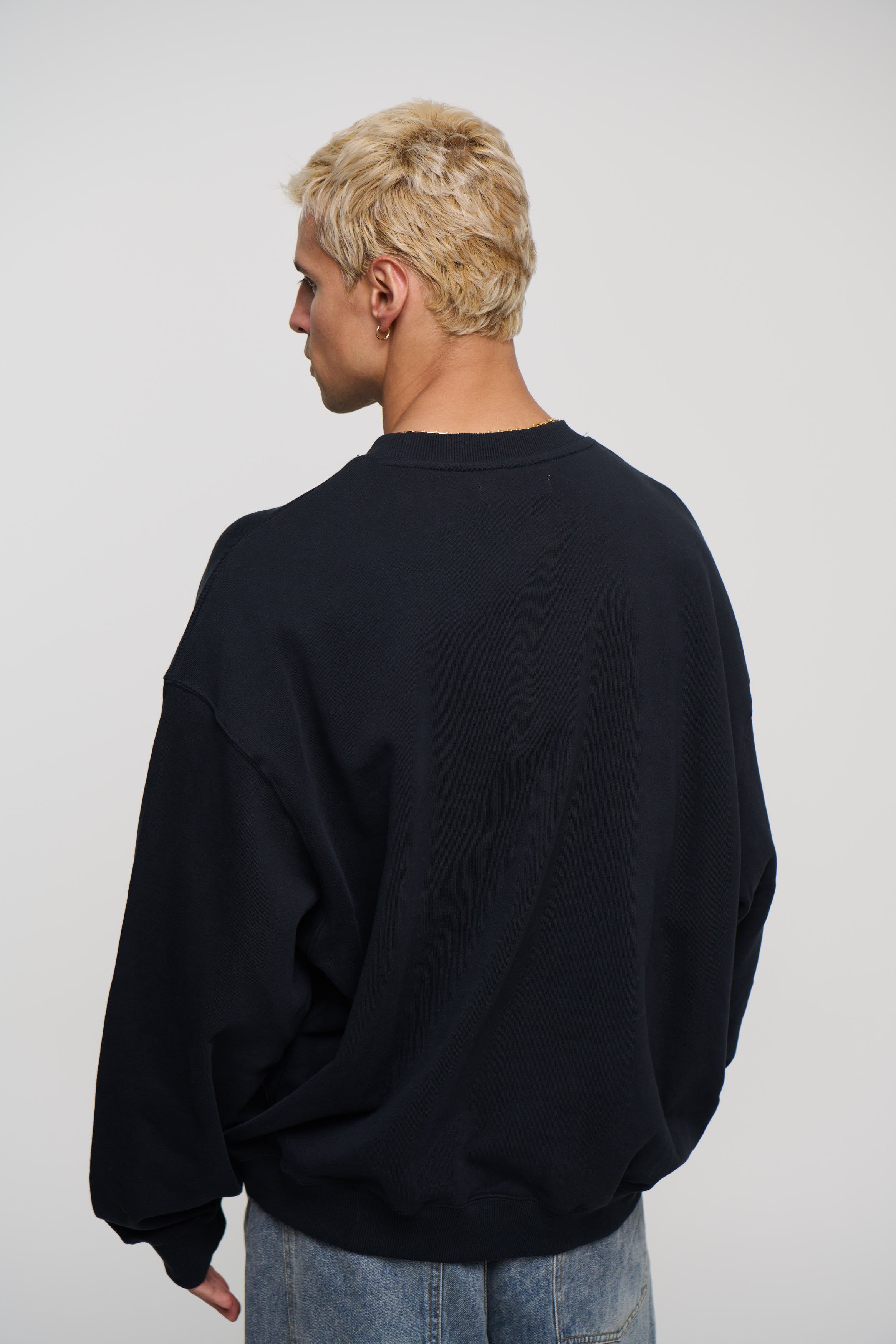 Caddy Crew Jumper Black