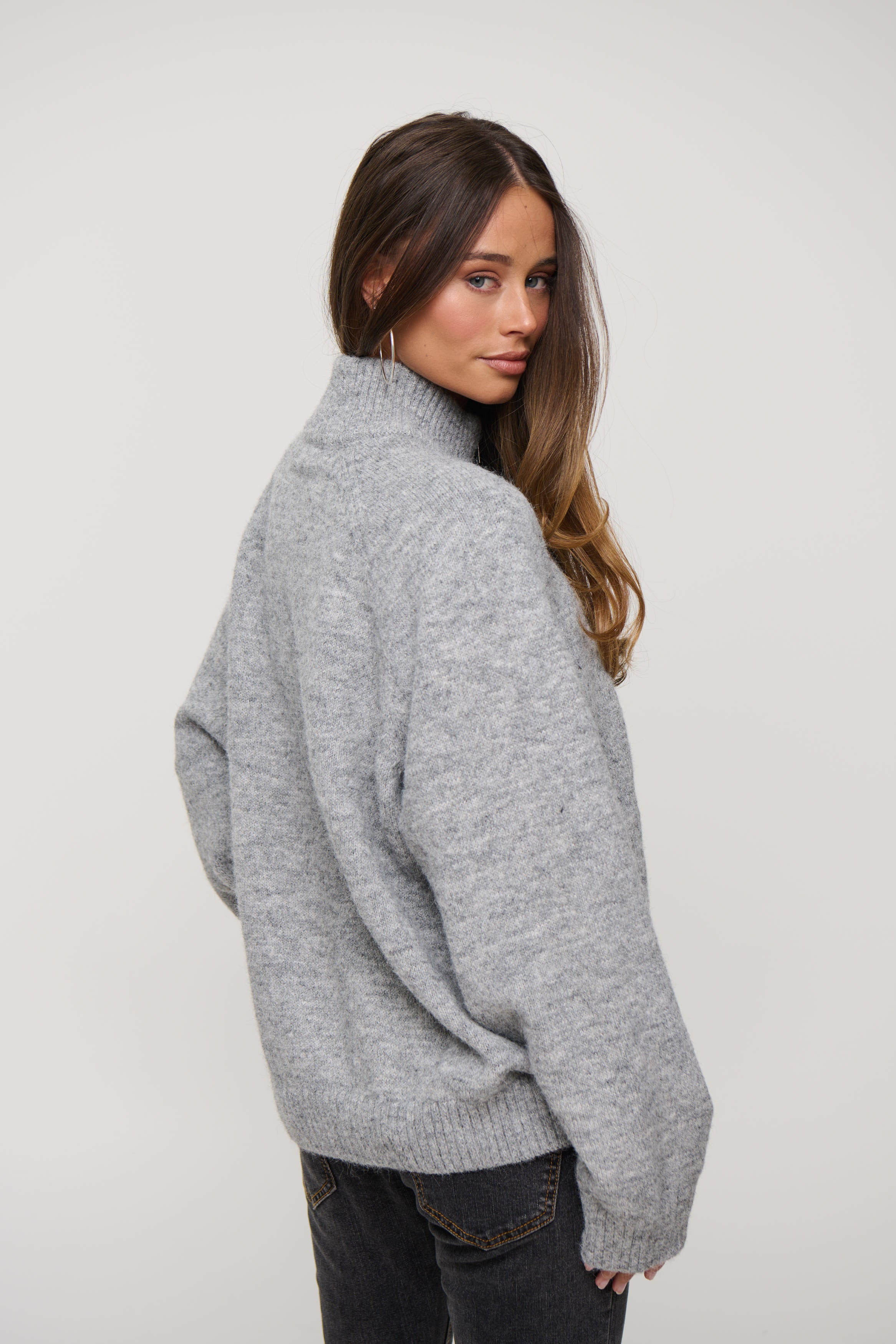 Tyla Zip Up Knit Grey