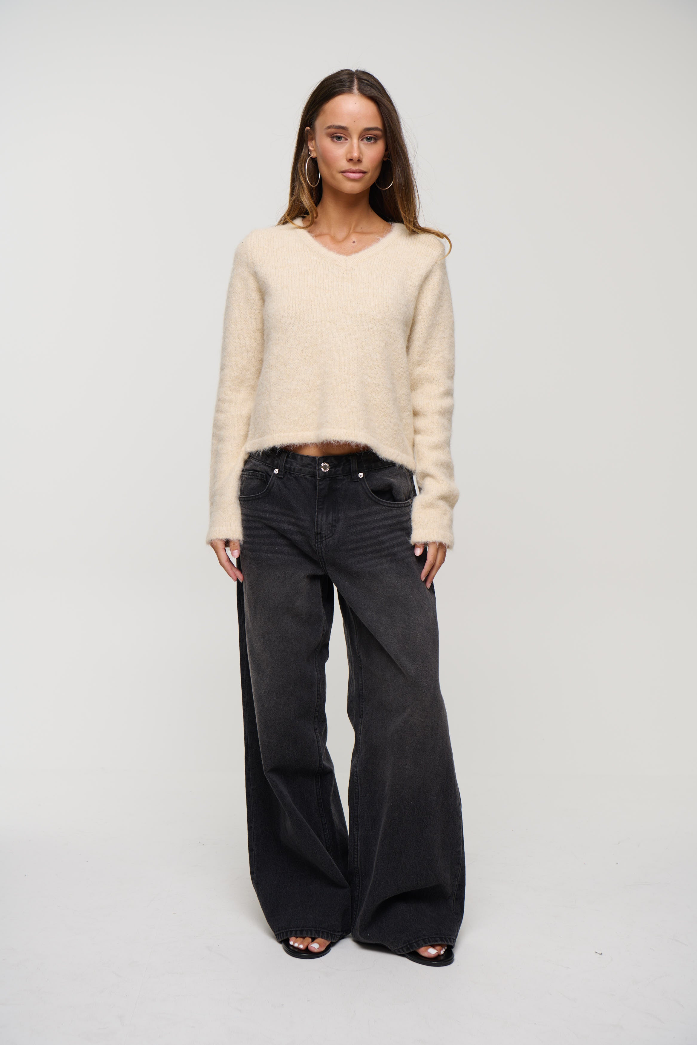 Olivia V Neck Knit Cream