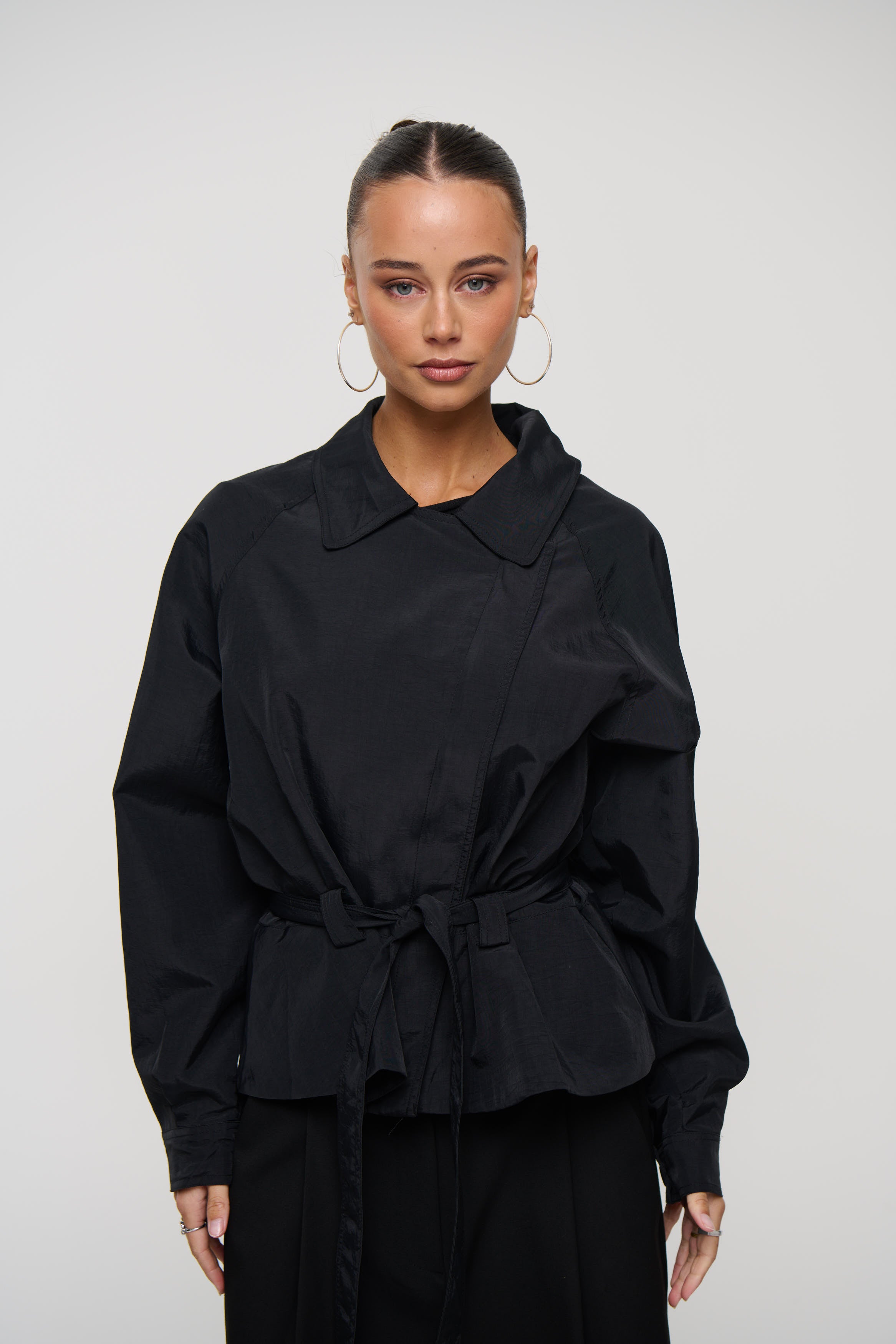 Gigi Cropped Trench Black