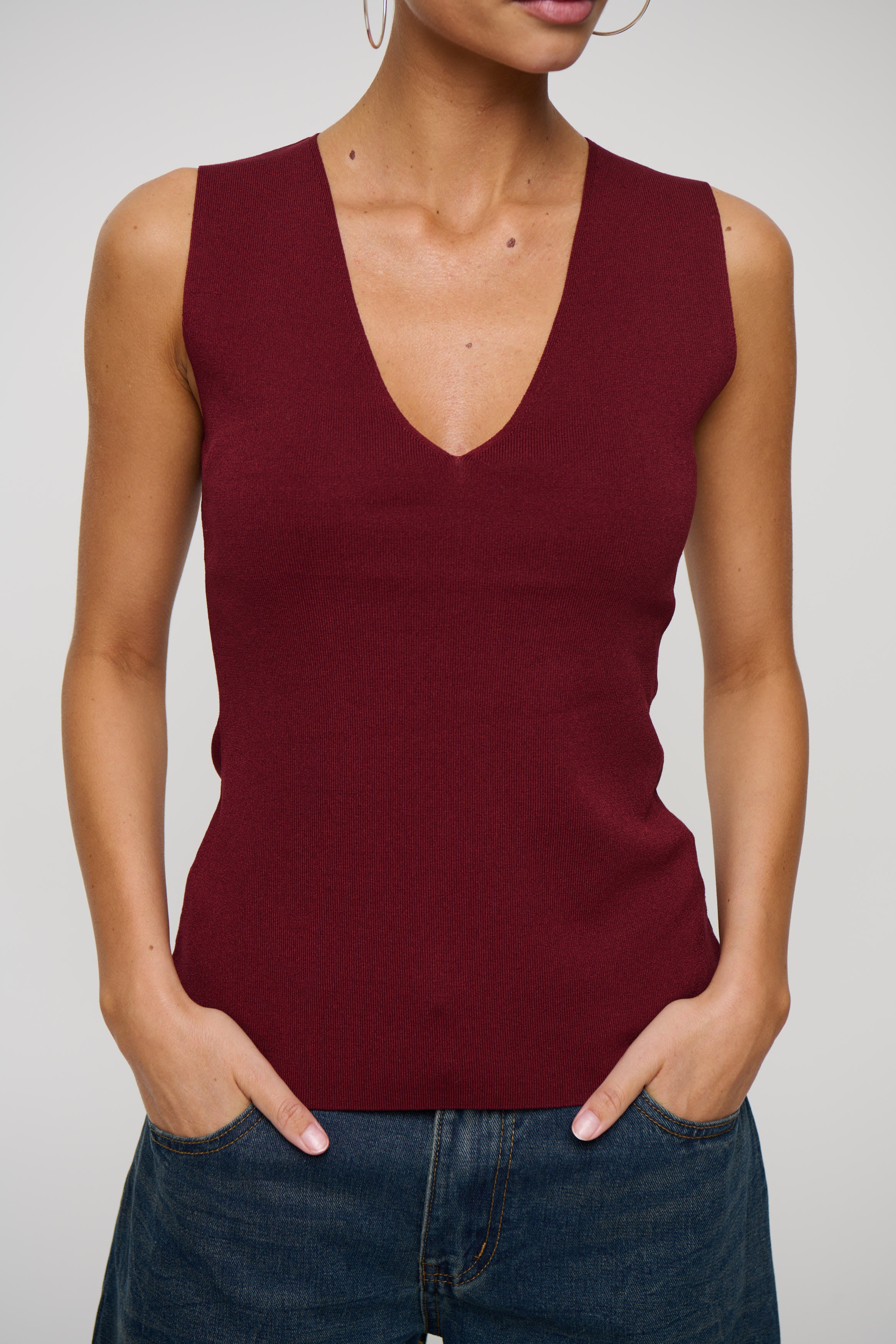 Isla V Neck Tank Wine