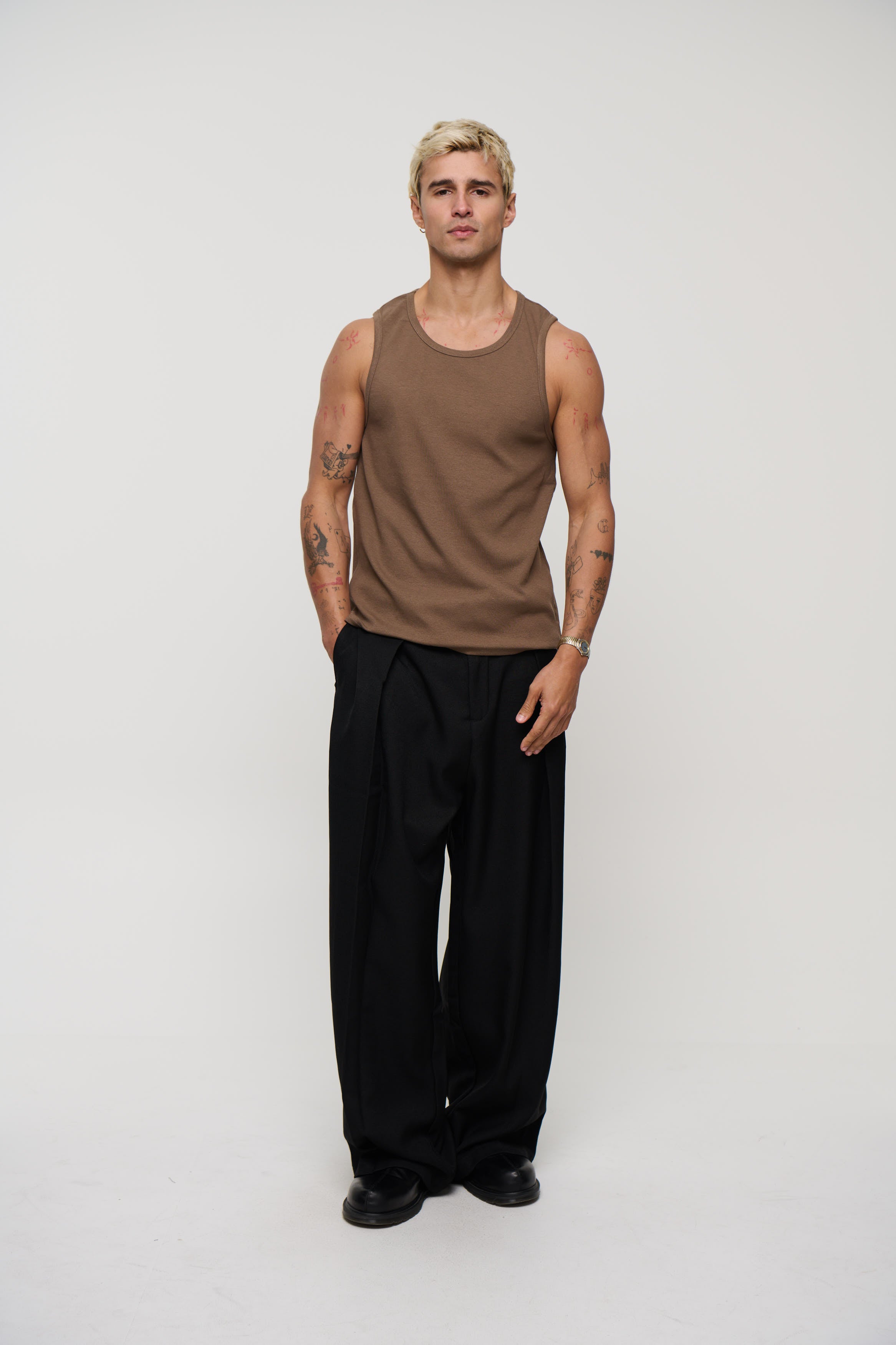 Declan Fitted Tank Choc