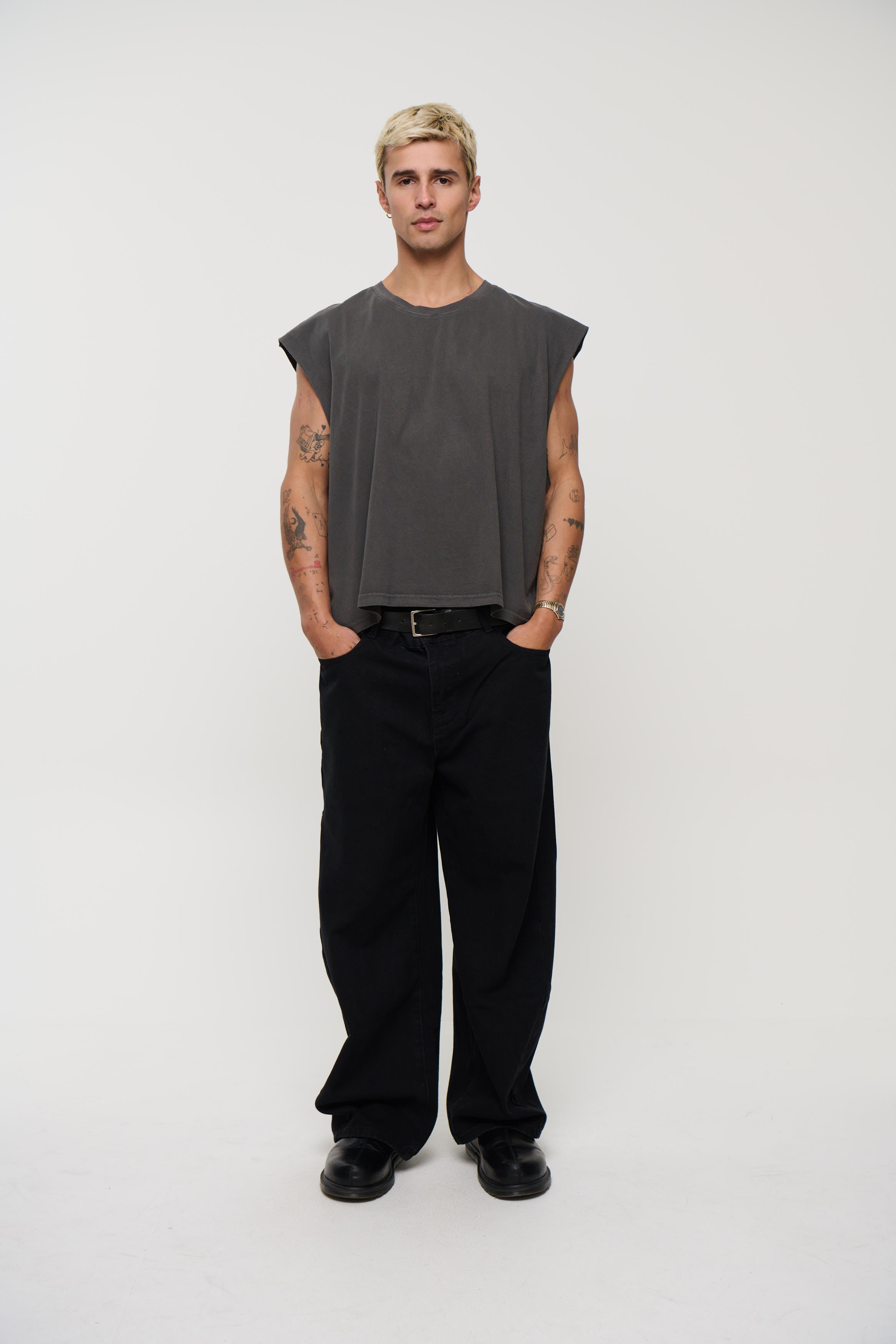 NTH Crop Box Tank Charcoal