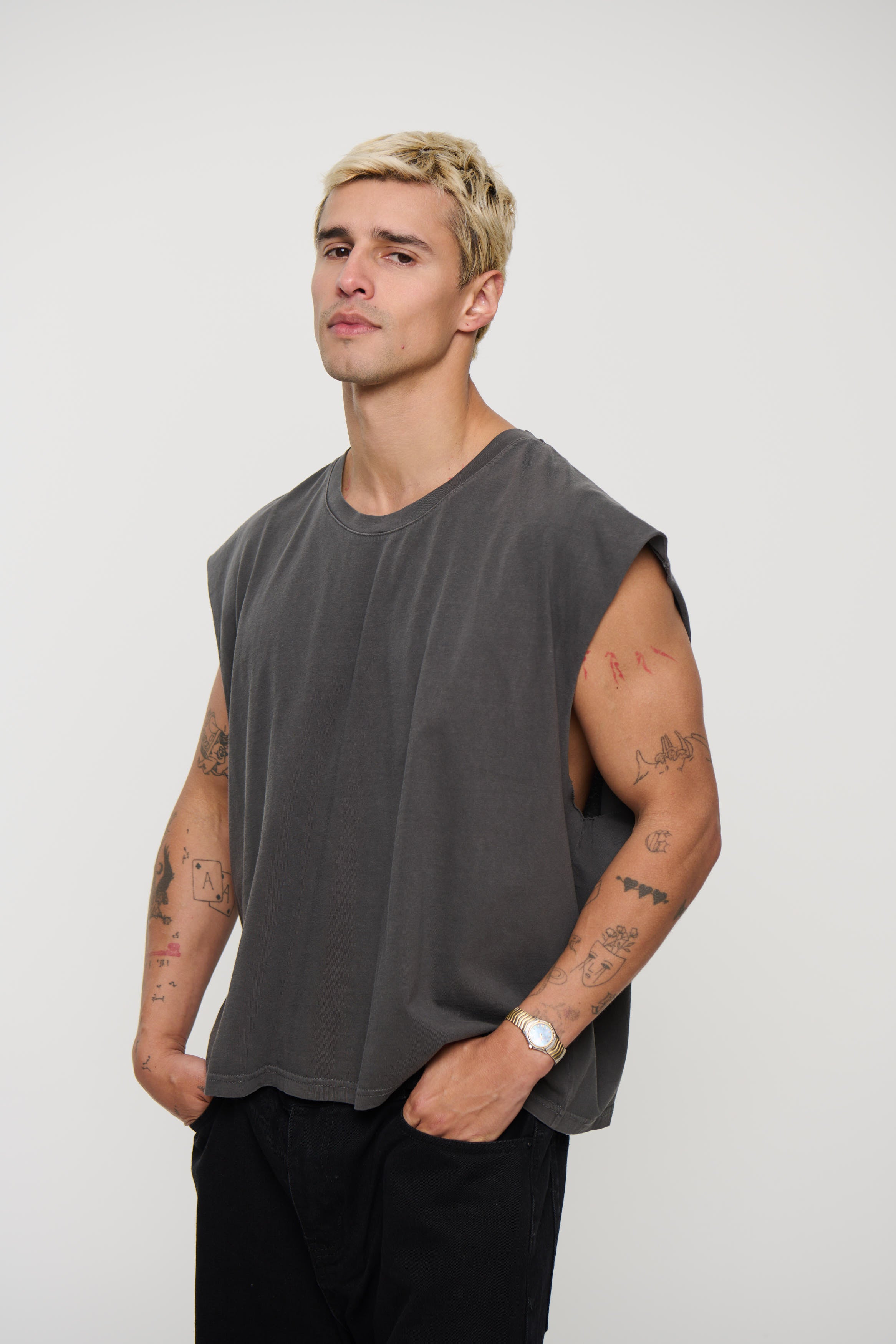 NTH Crop Box Tank Charcoal