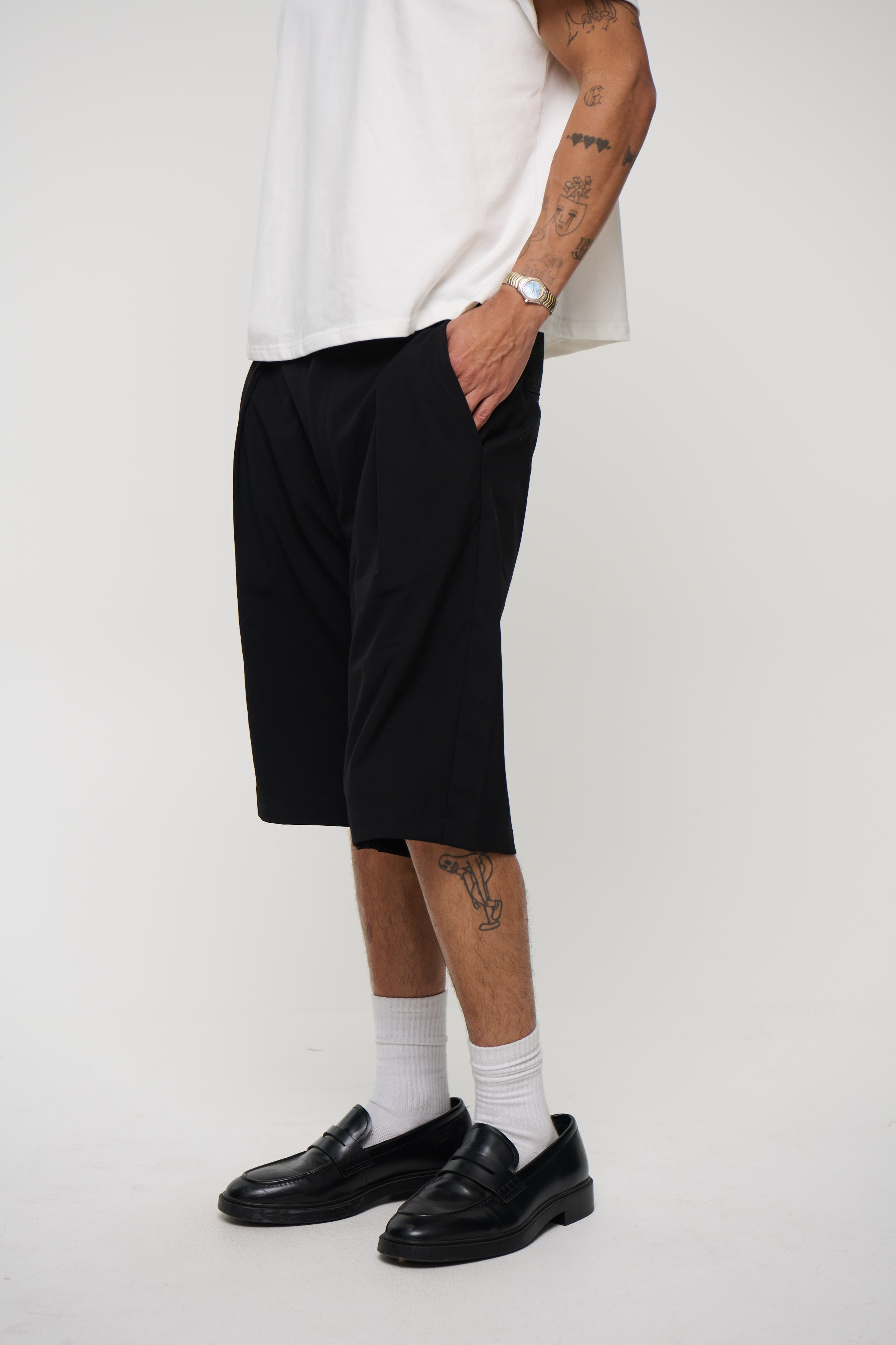 Alex Pleat Jort Black