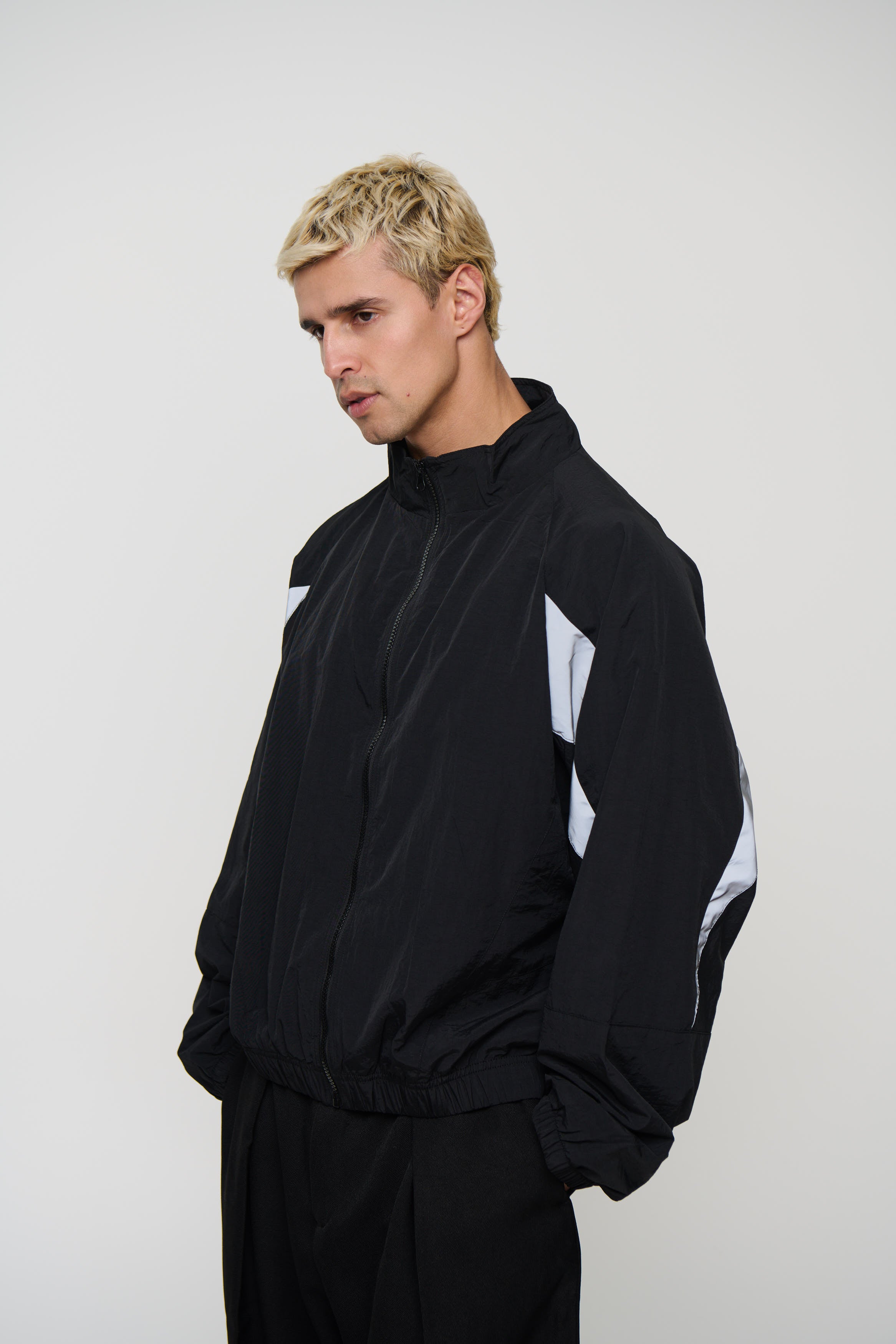 Panelled Drop Sleeve Windbreaker Black