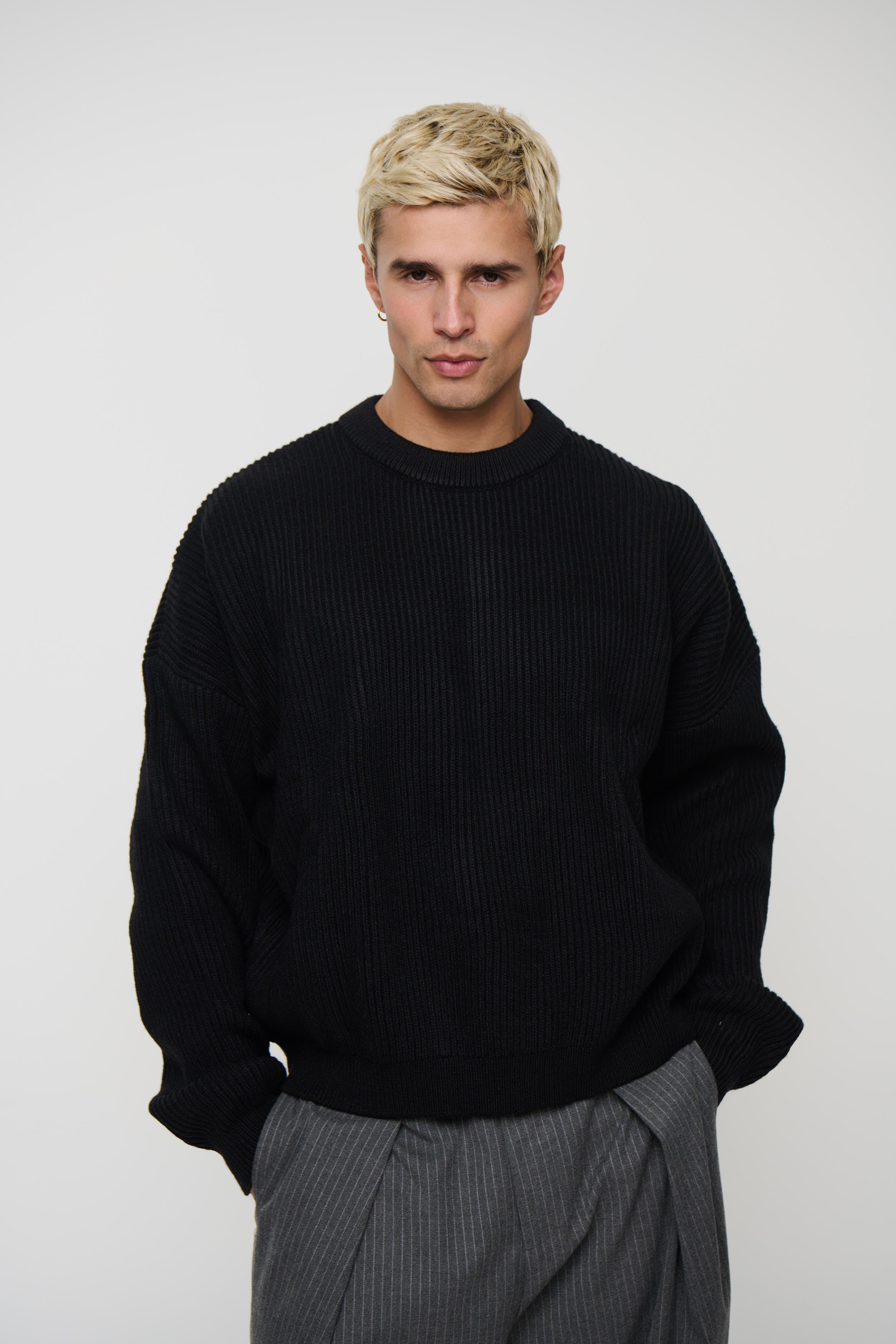 Drop Sleeve Heavy Knit Black