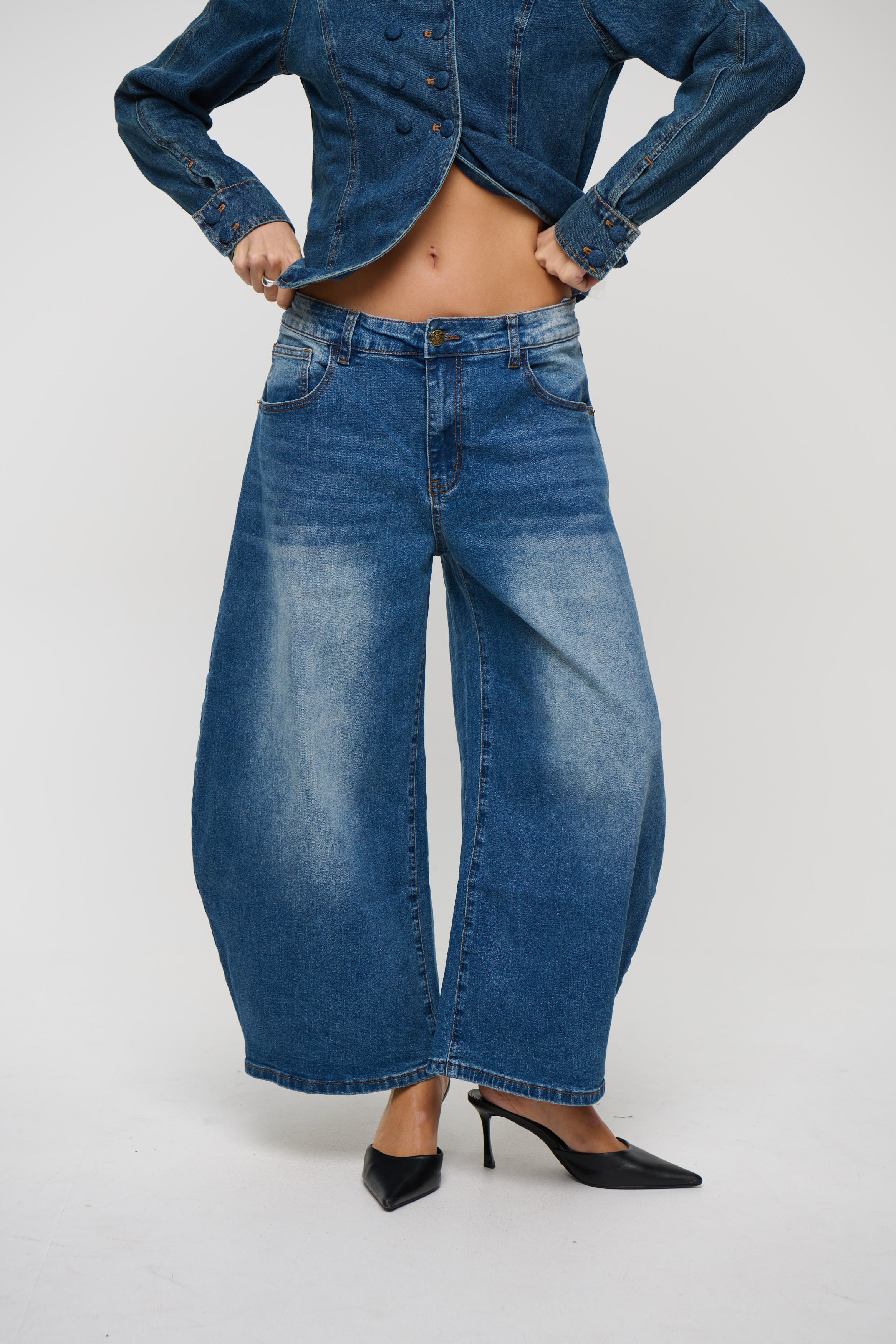 Horseshoe Cropped Jean Dark Indigo