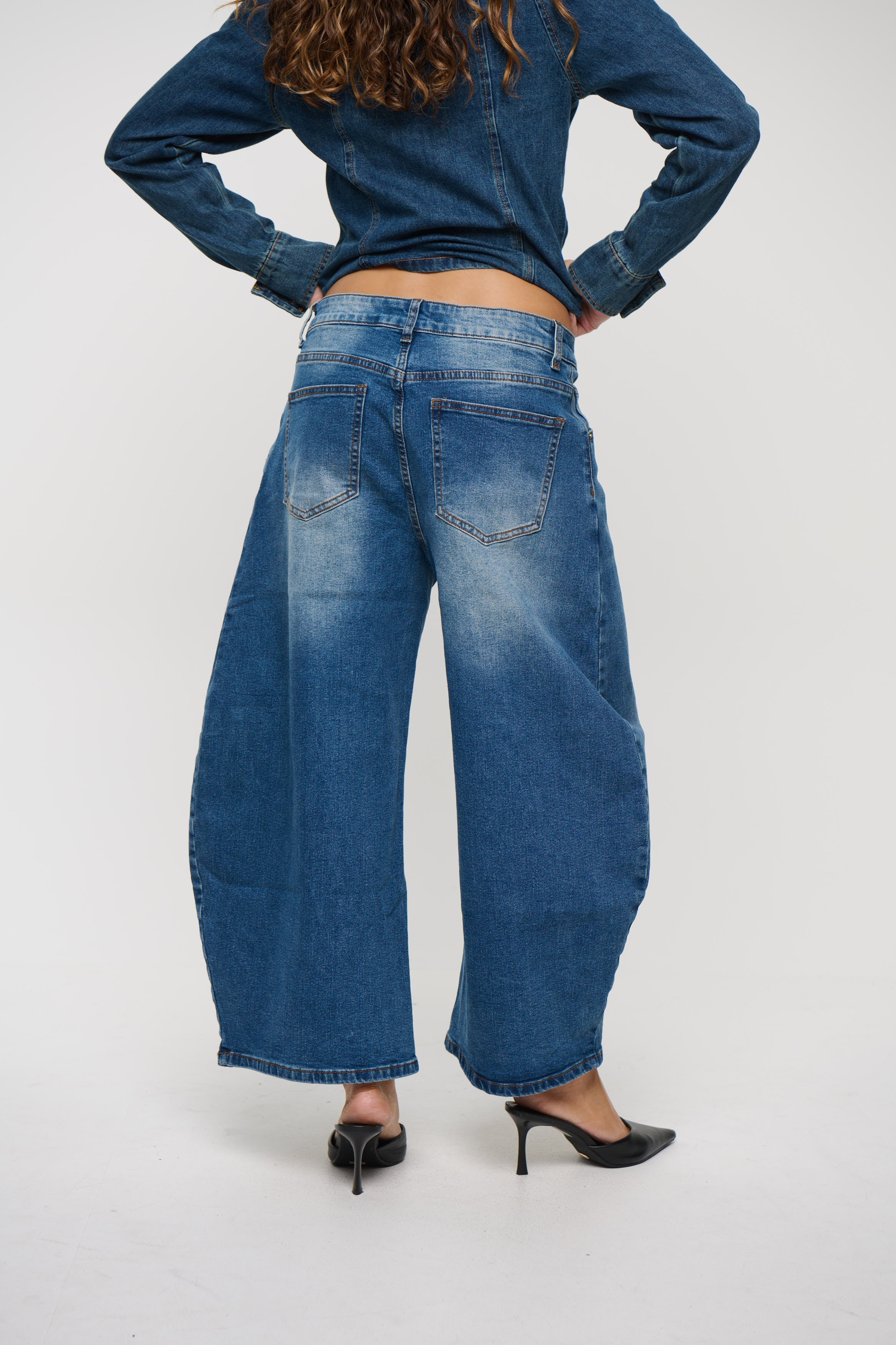 Horseshoe Cropped Jean Dark Indigo