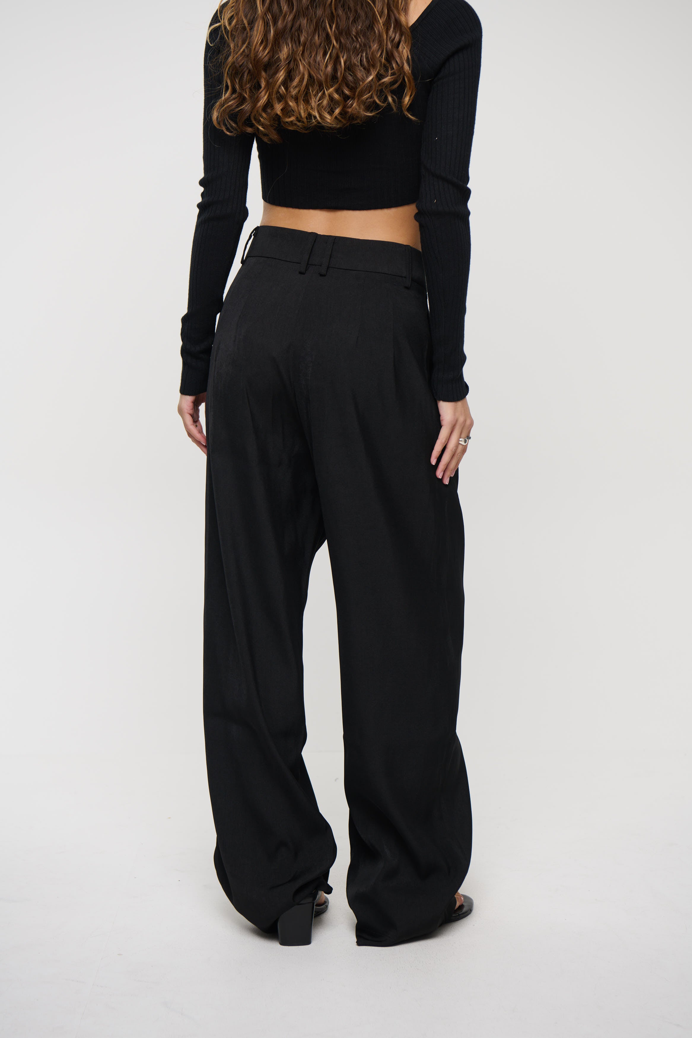 Vanessa Pant Black