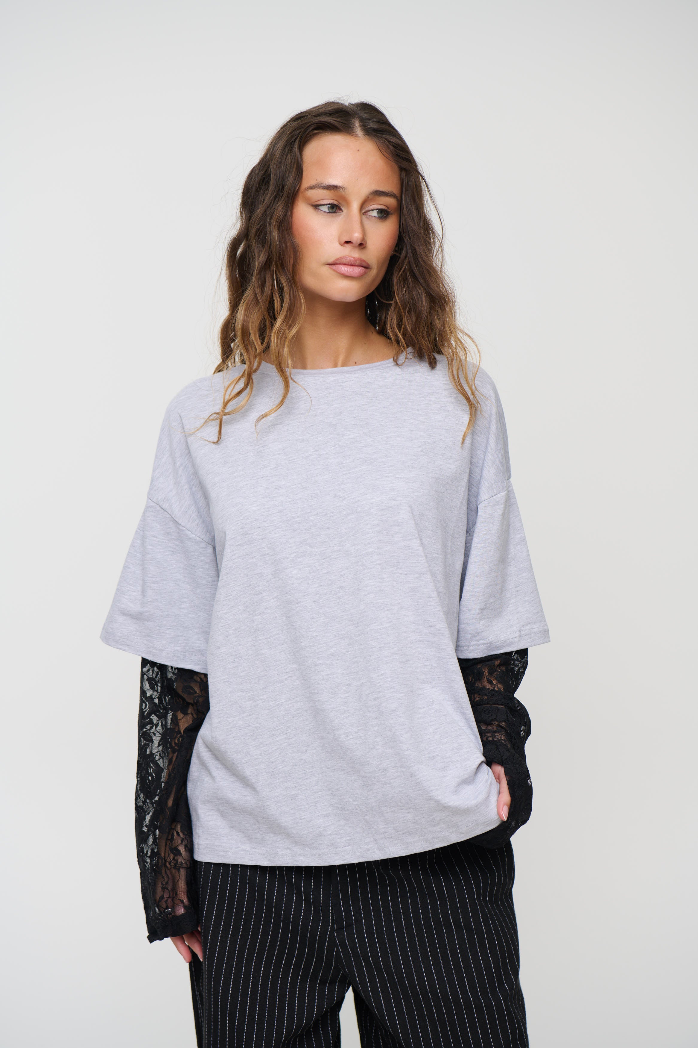 Francesca Lace Tee Light Grey