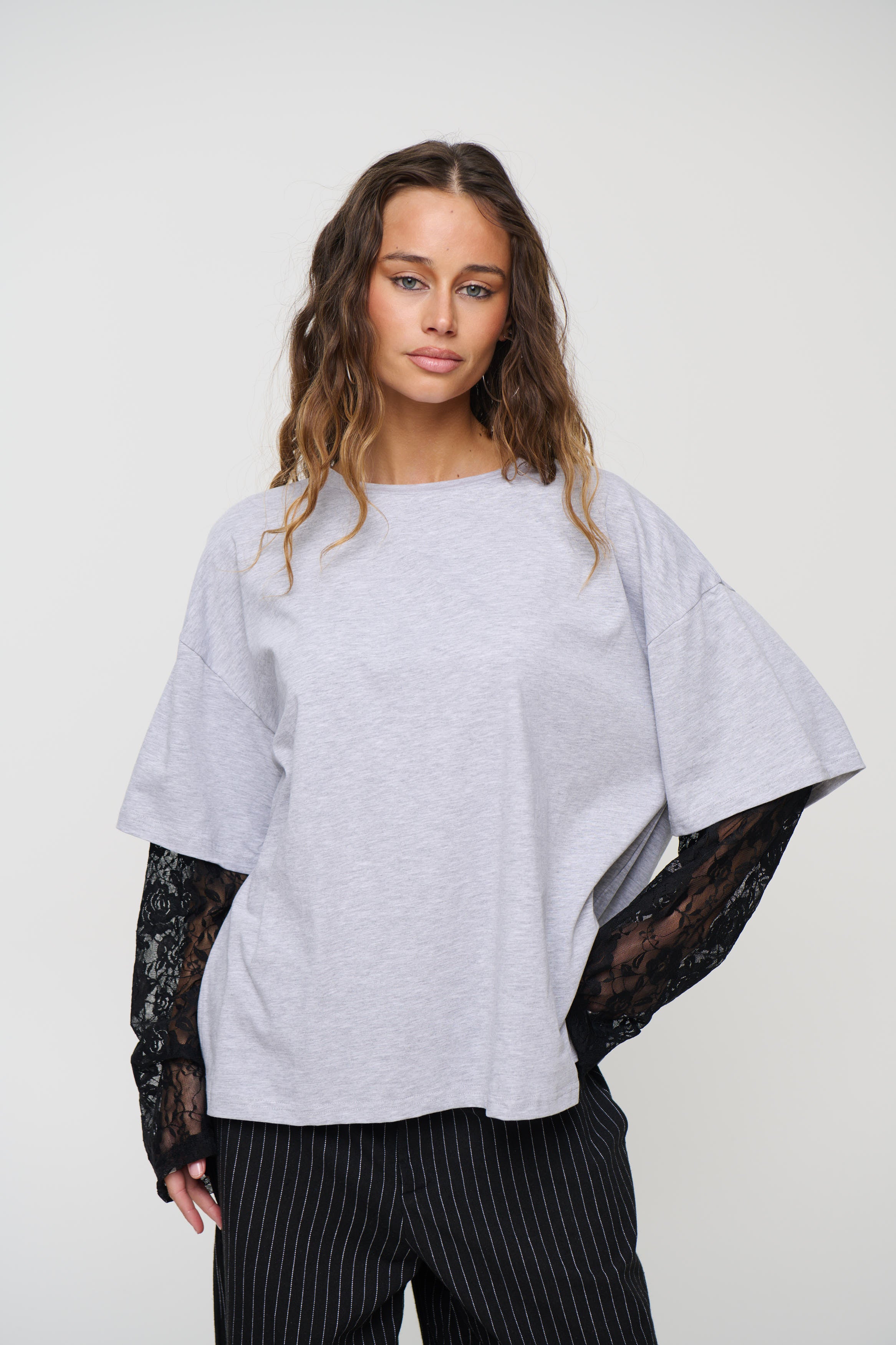 Francesca Lace Tee Light Grey