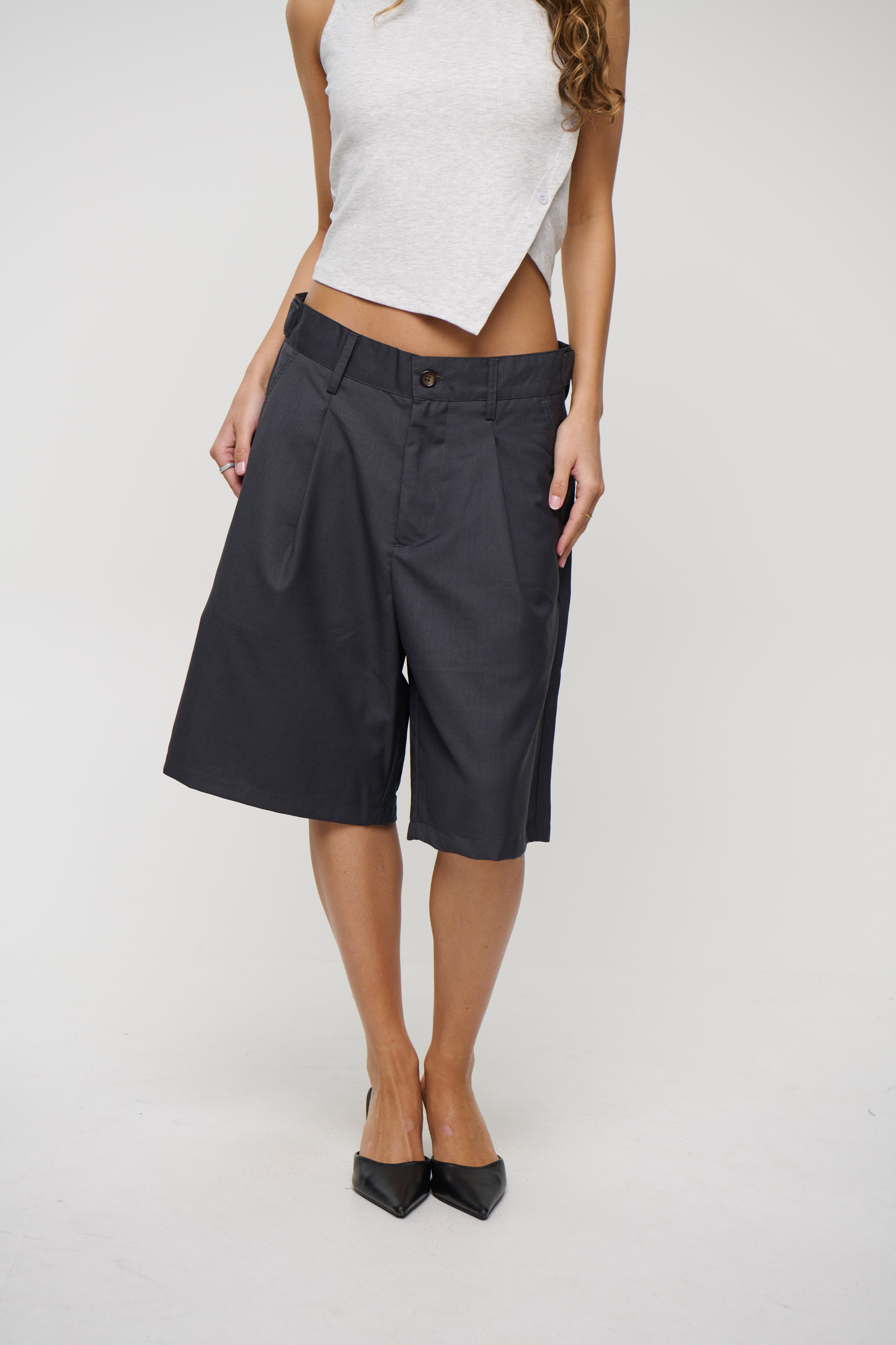 Unisex Dom Relaxed Short Dark Grey