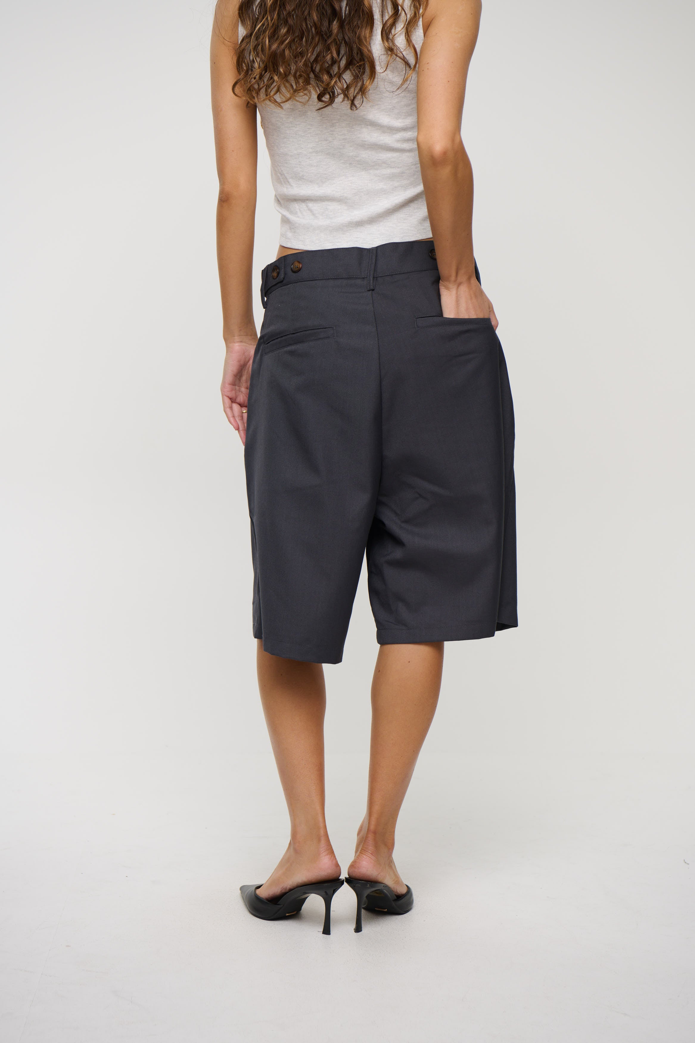 Unisex Dom Relaxed Short Dark Grey