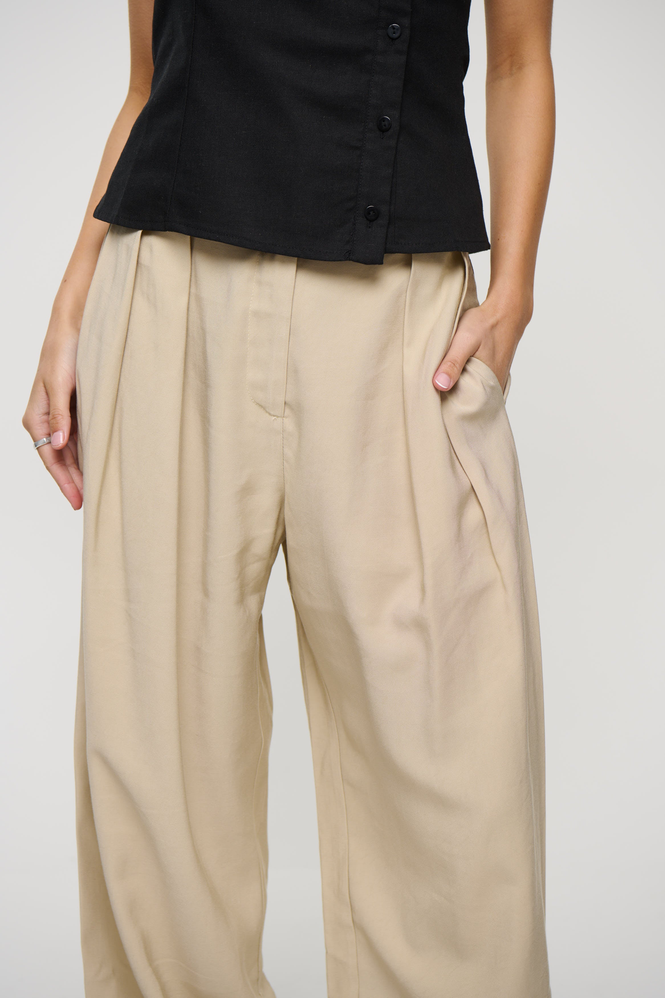 Vanessa Pant Stone