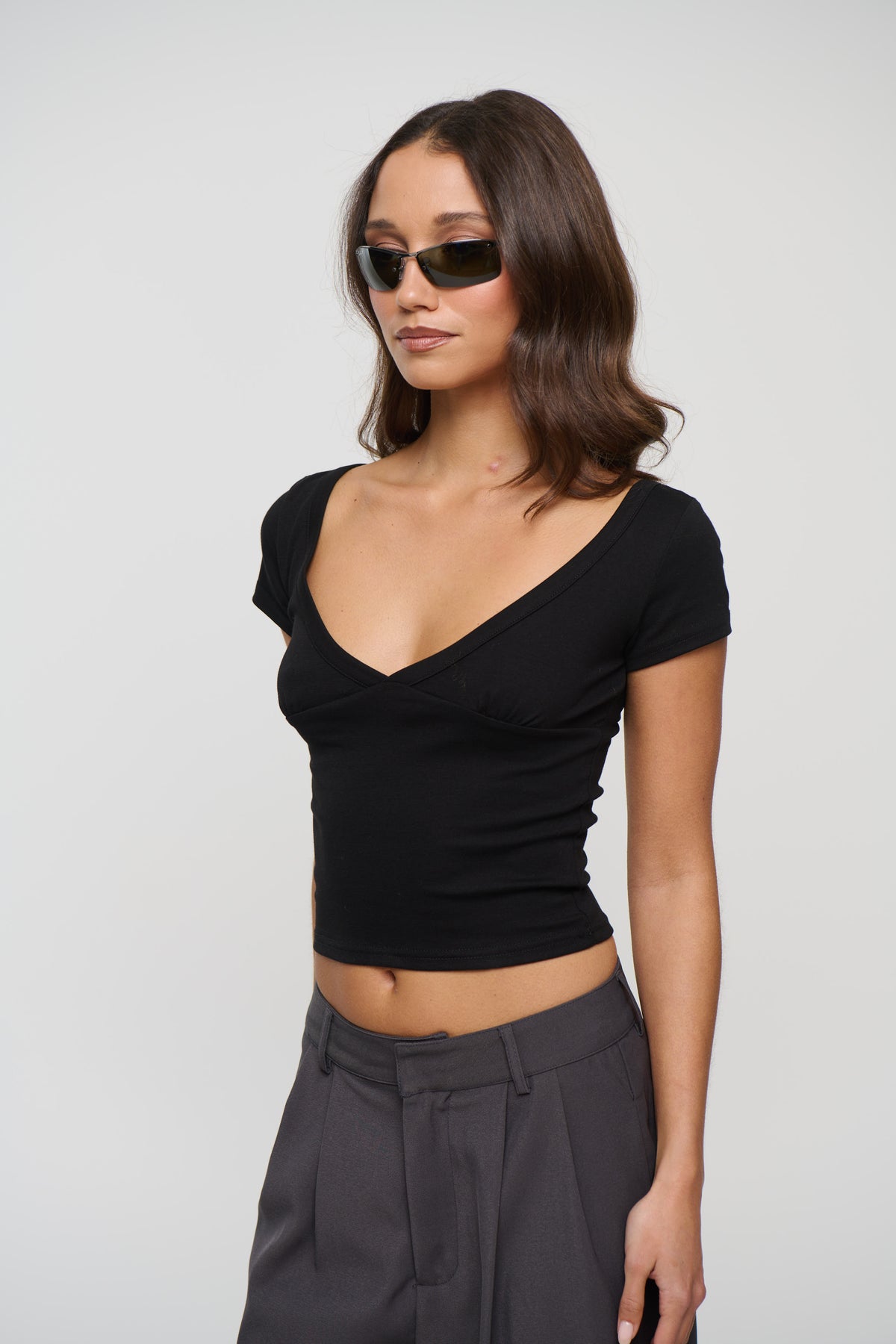 Amora Basic Crop Black