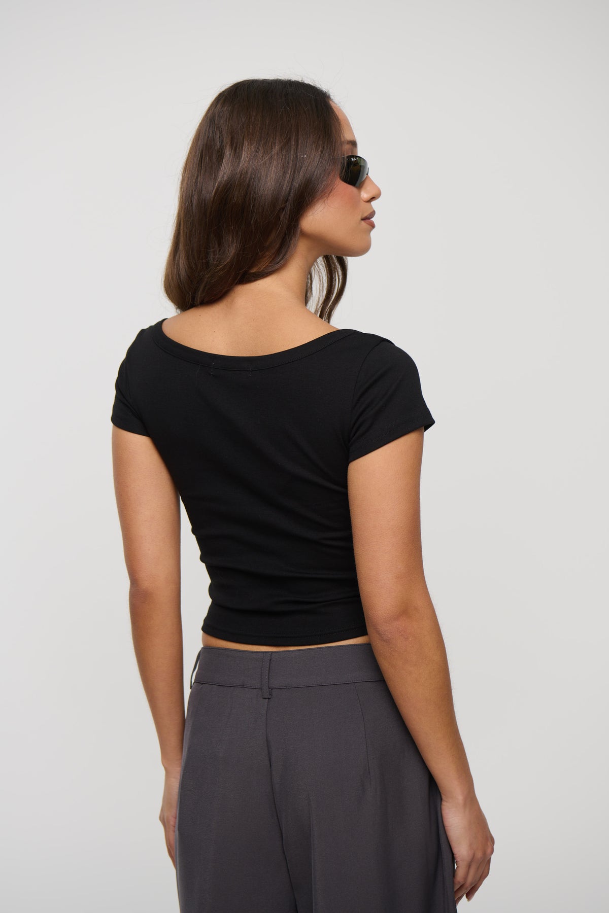 Amora Basic Crop Black