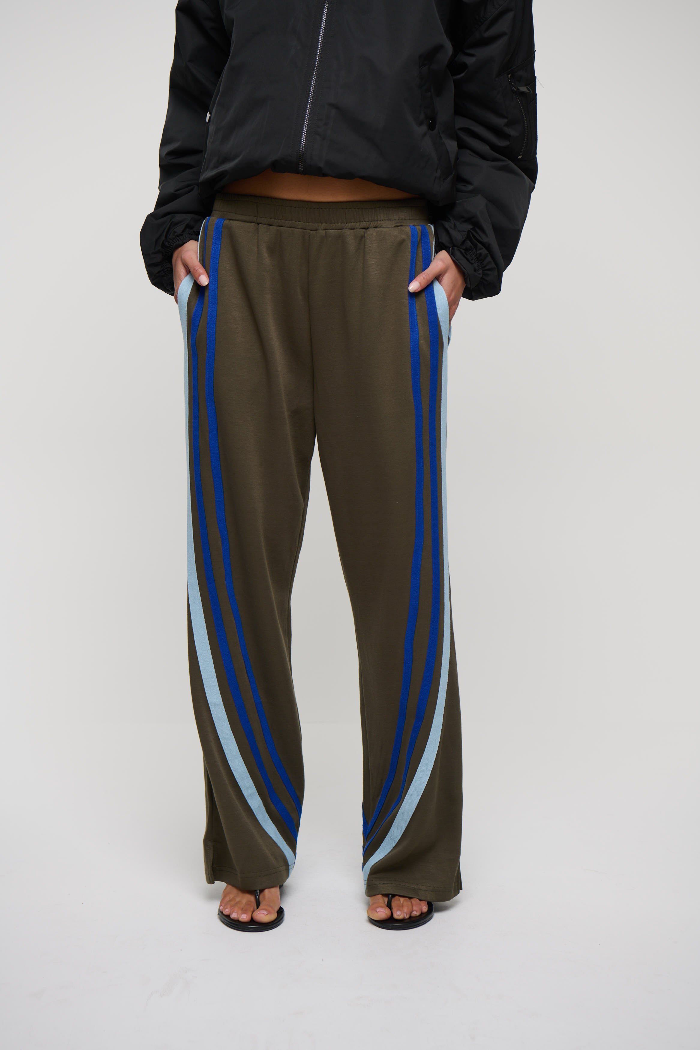 Axis Pant Khaki