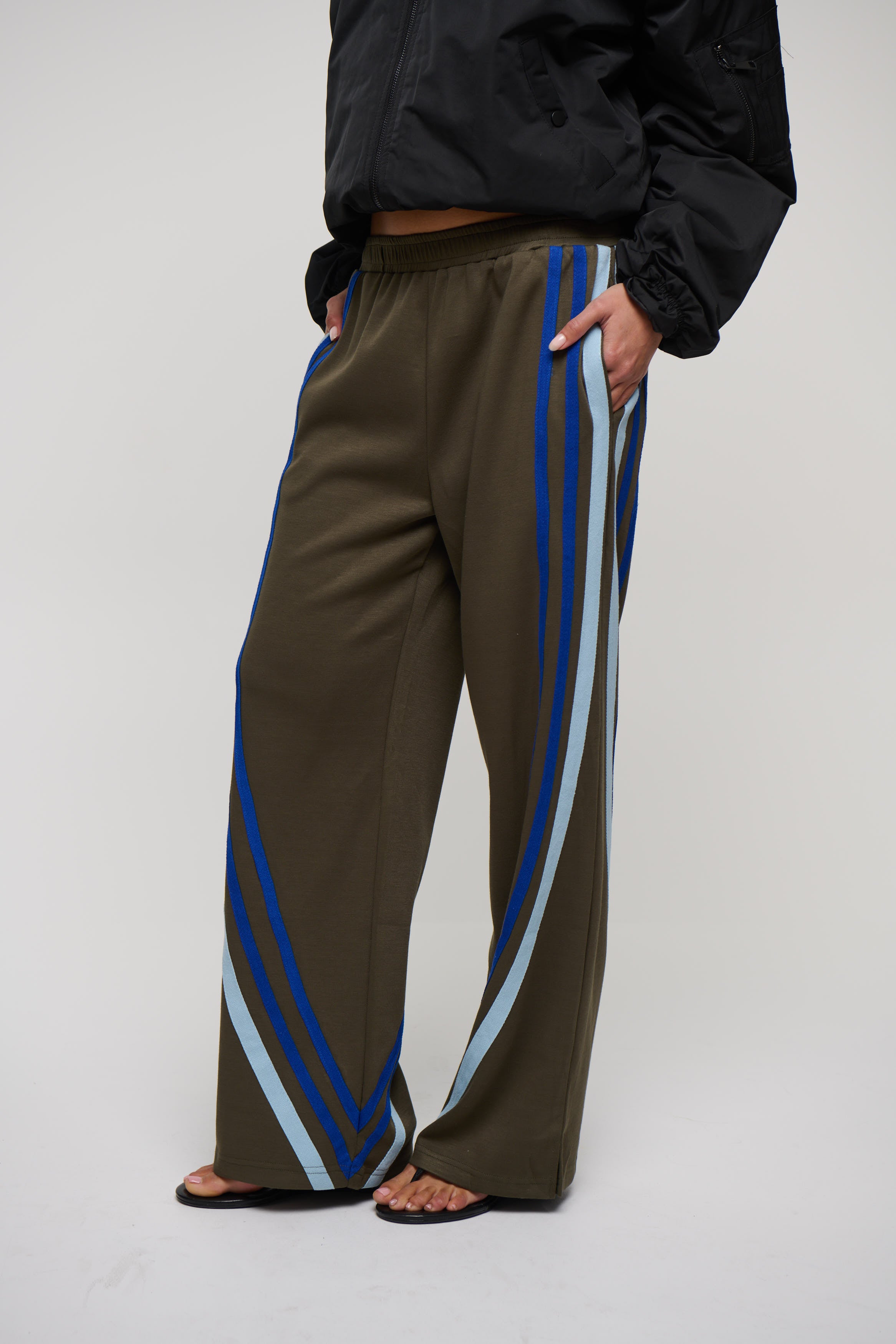 Axis Pant Khaki
