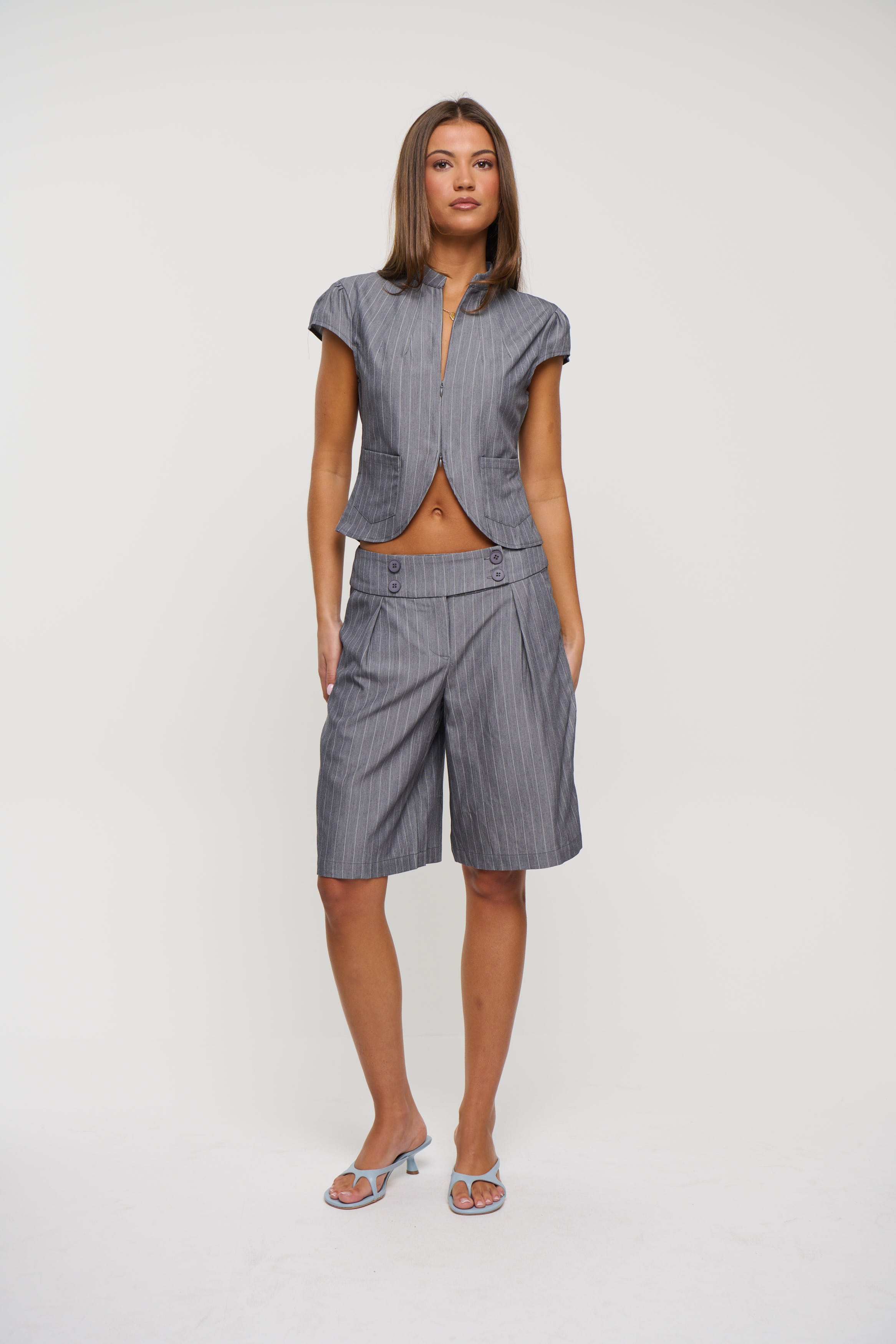 Izzy Bermuda Short Charcoal
