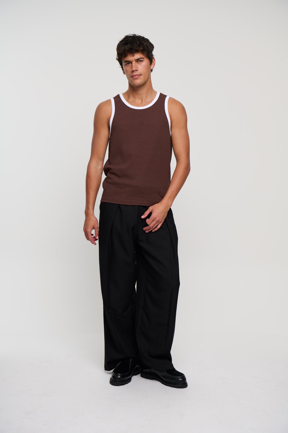 Dean Fitted Tank Choc
