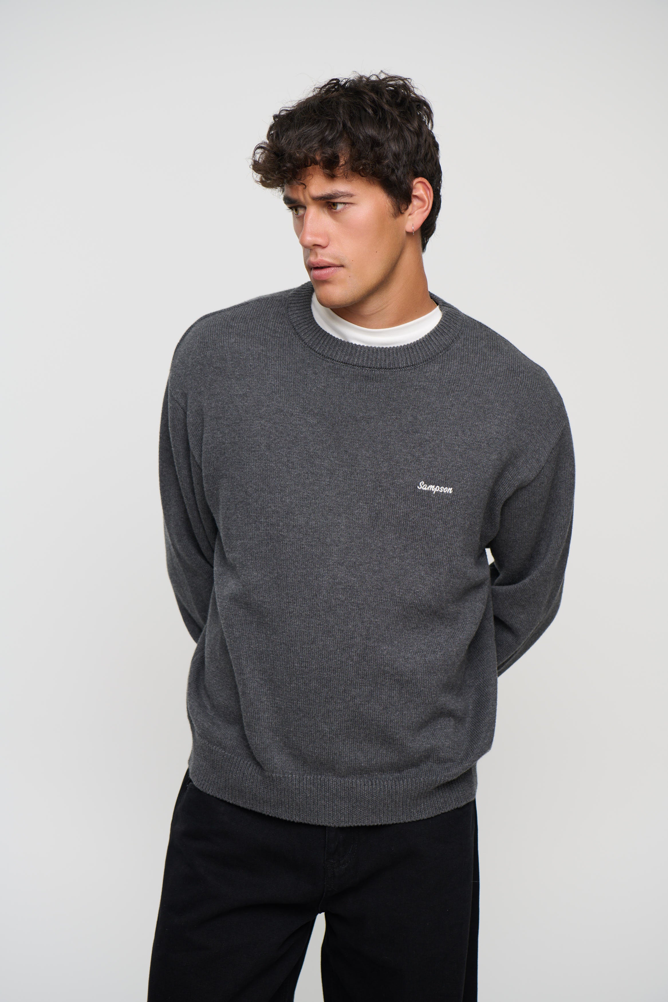 Embroid Crew Neck Knit Dark Grey