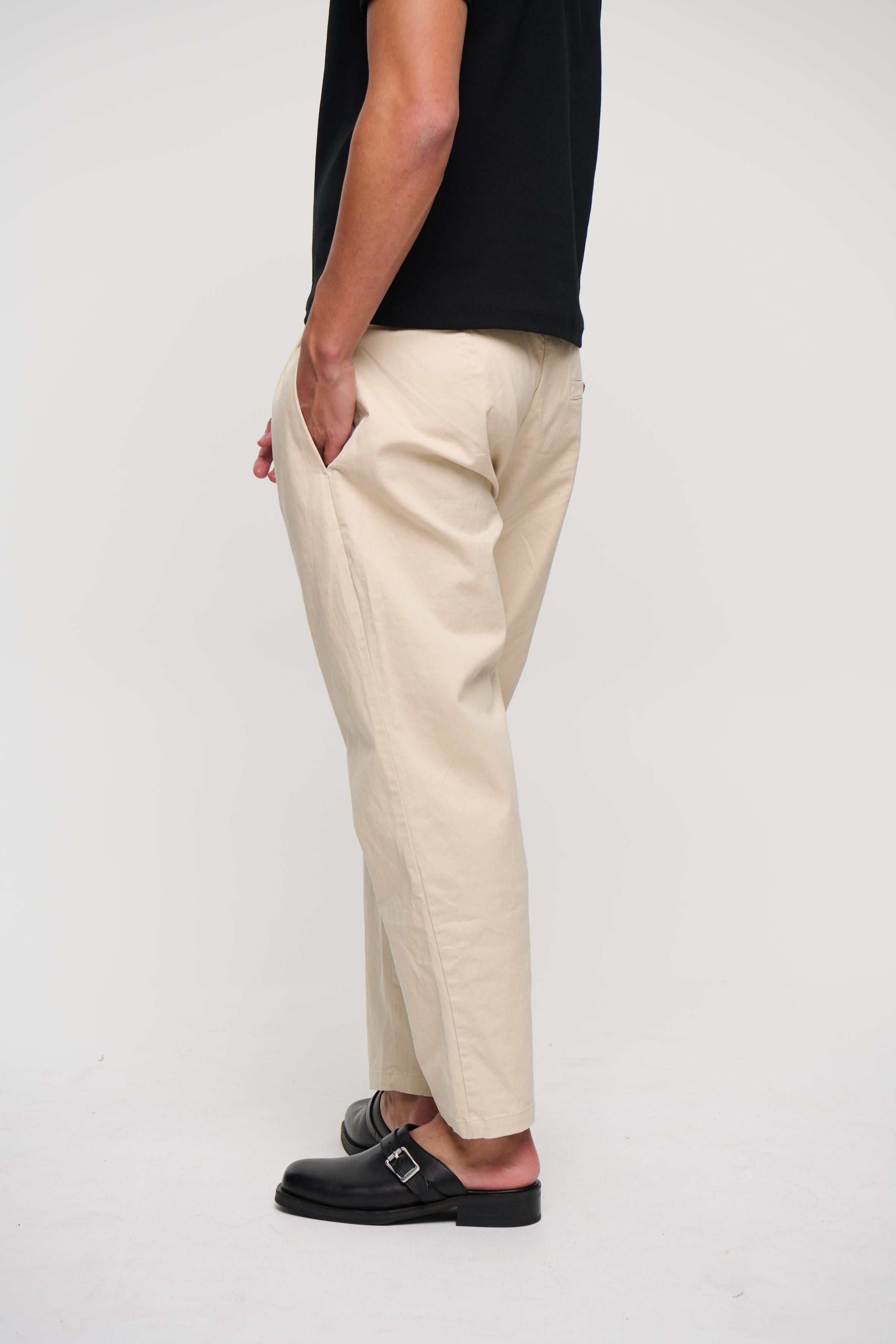 NTH Cropped Pleat Pant Ivory