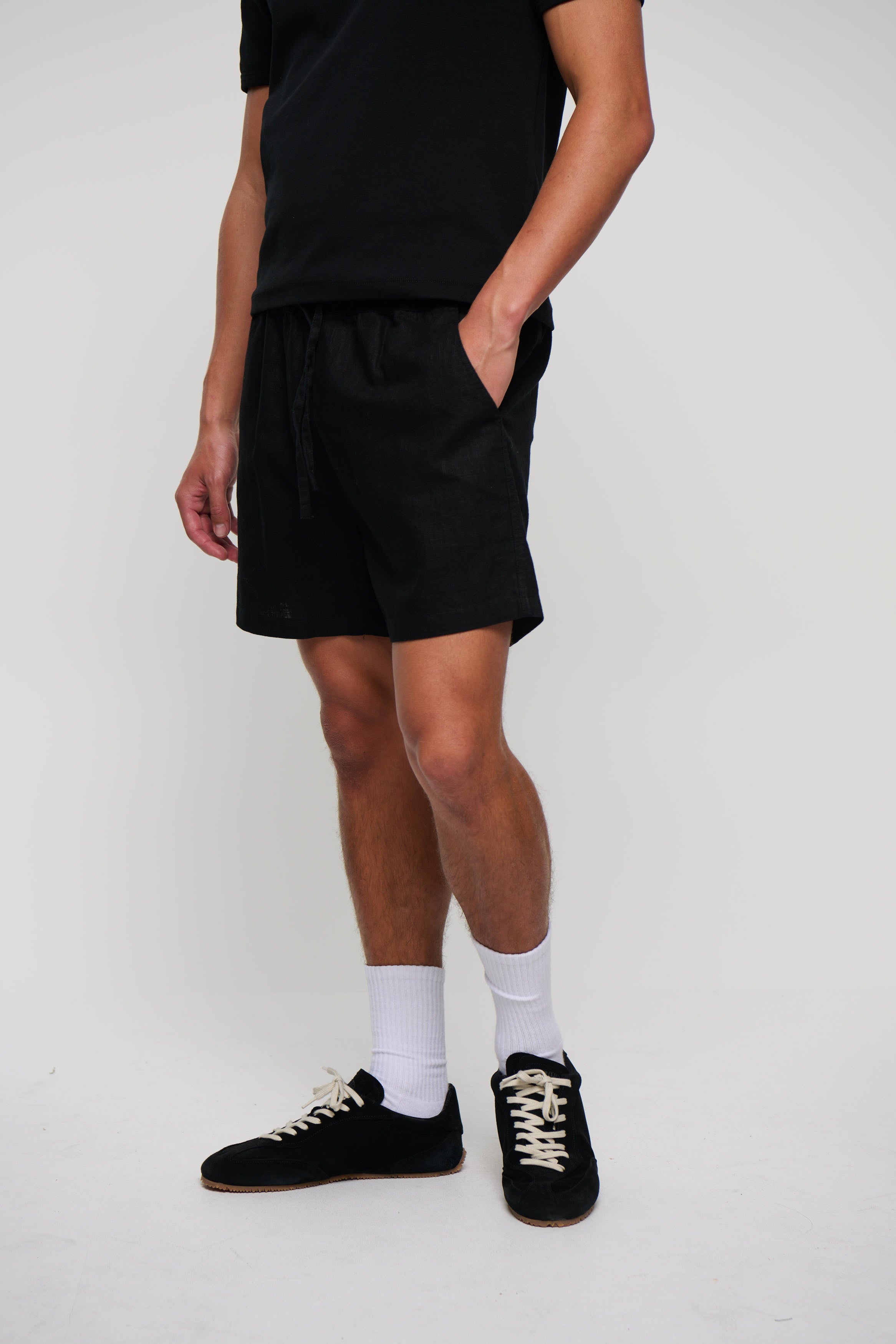 NTH Felix Linen Short Black