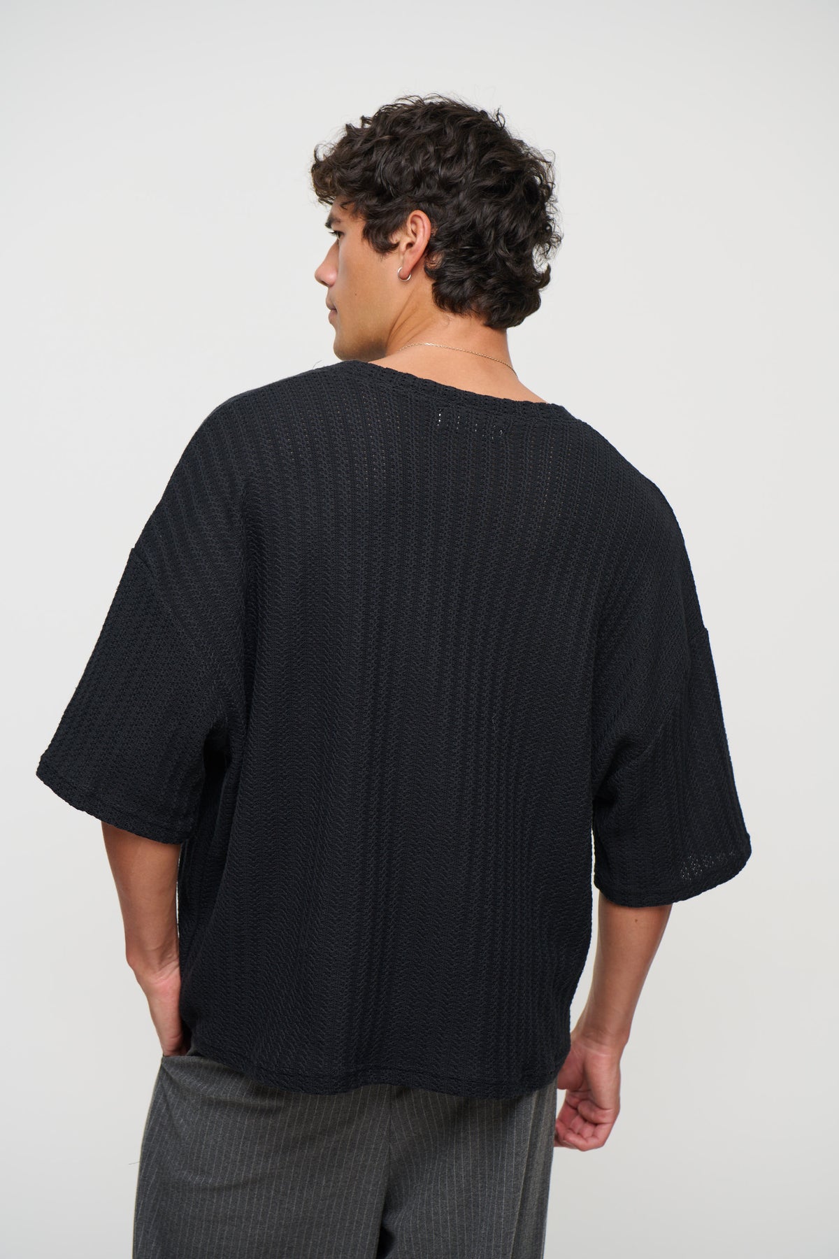 Vinnie Two Thread Stitch Tee Black