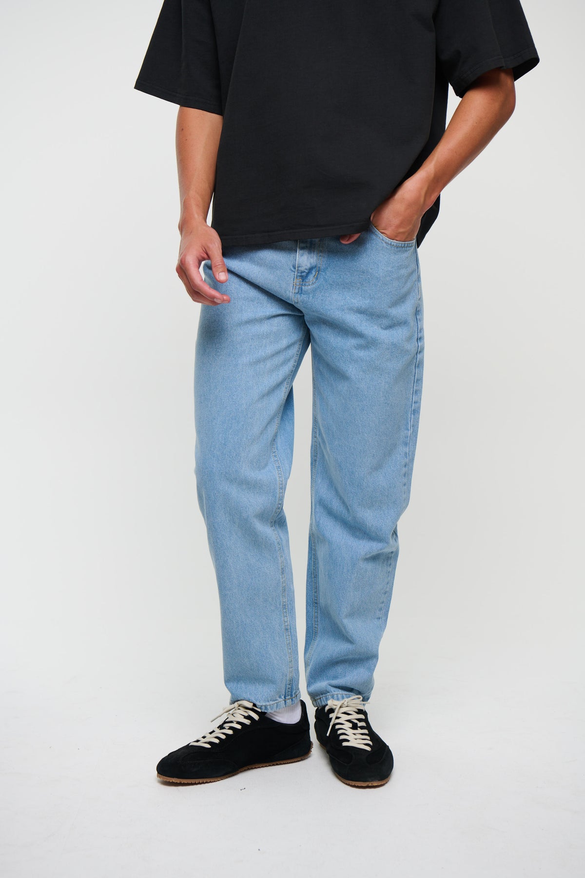 Linton Relaxed Denim Light