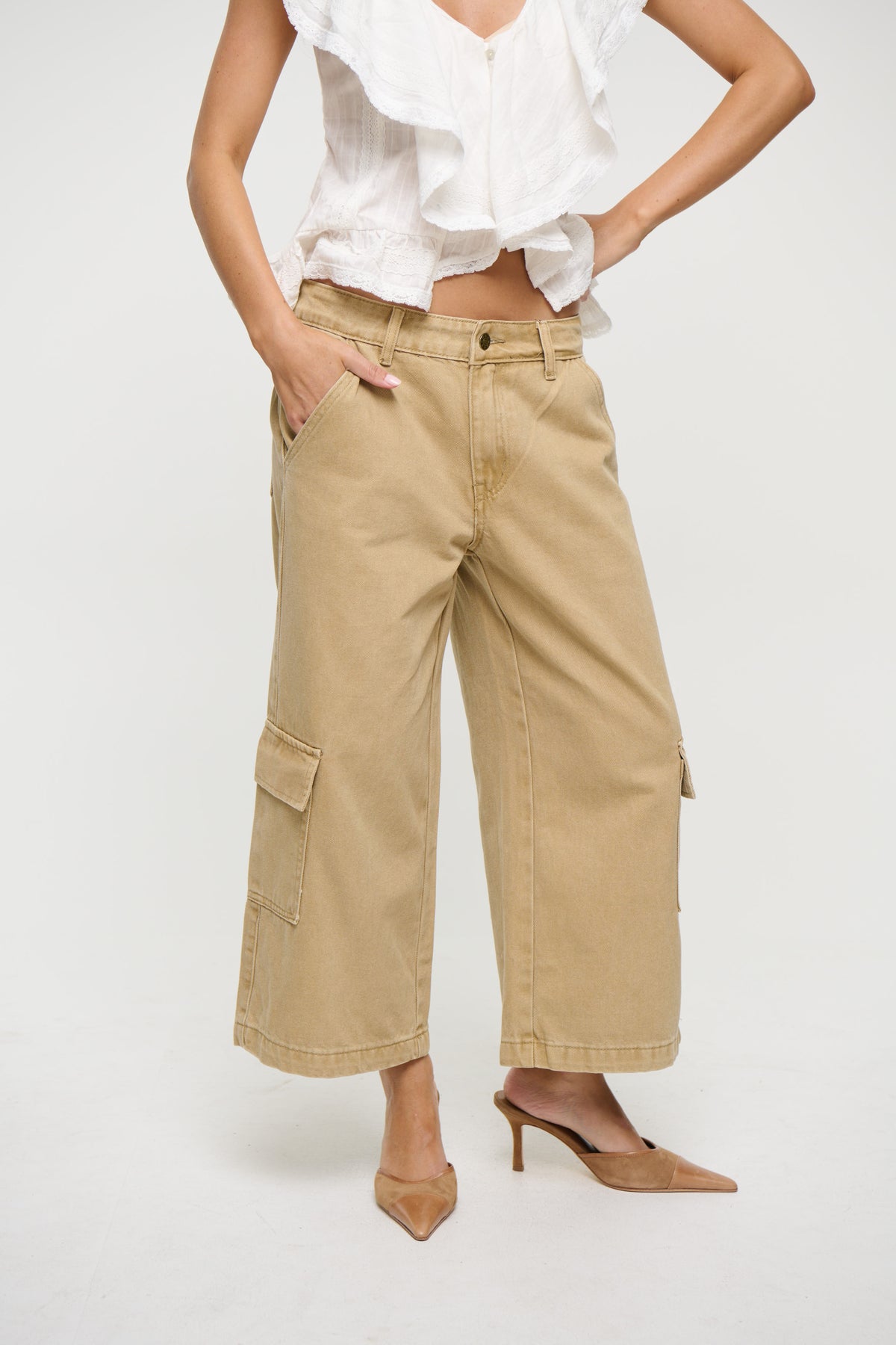 Carrie Cargo Camel