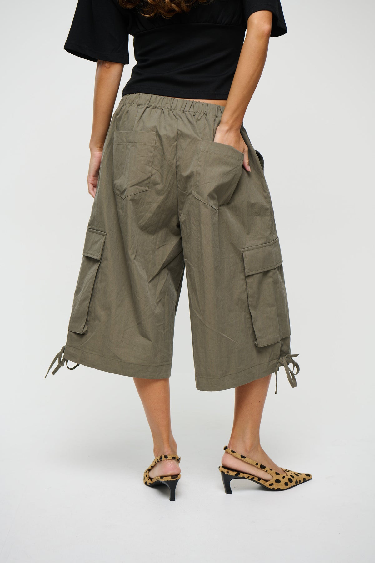 Grace Cargo Short Khaki