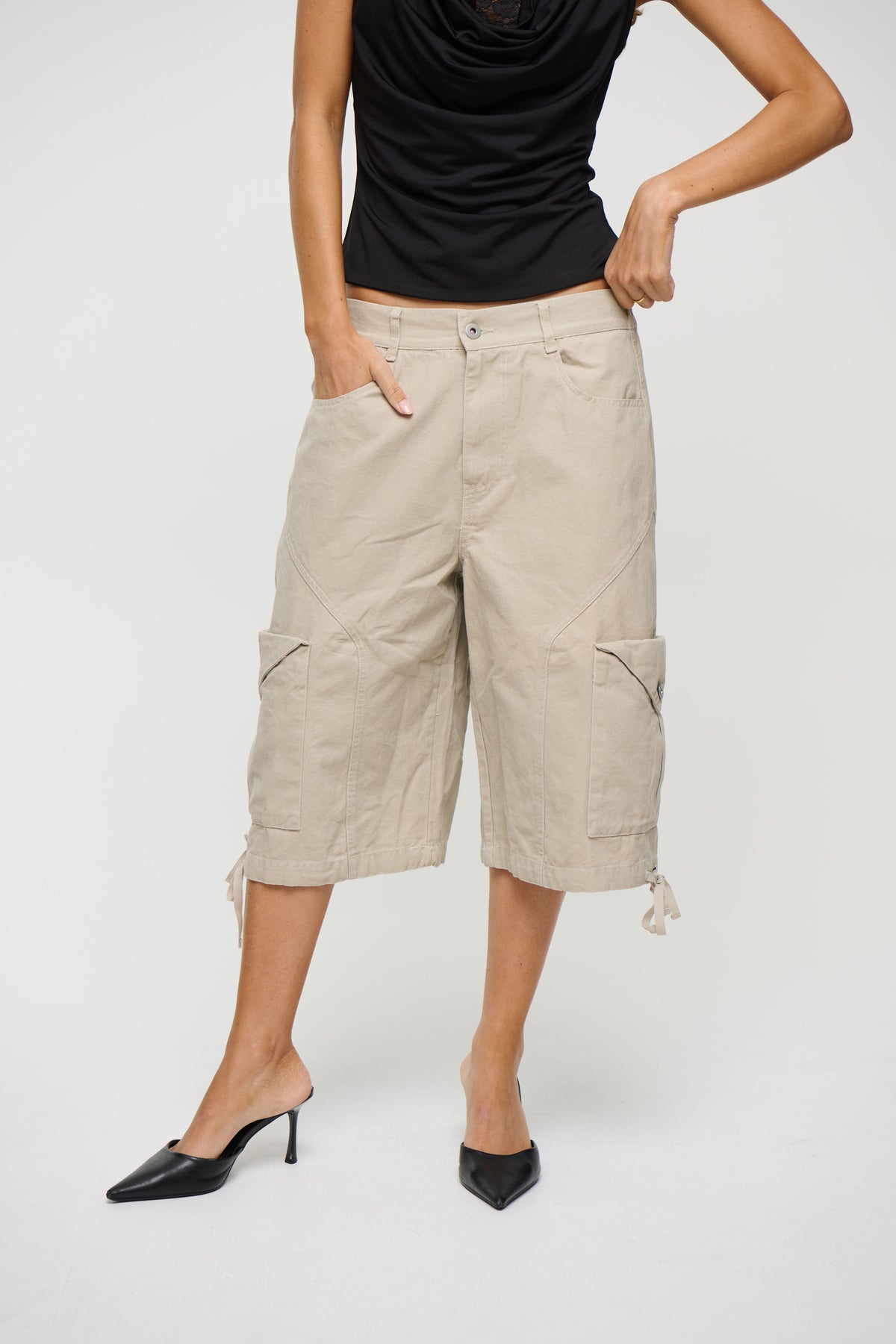 Annie Cargo Short Stone