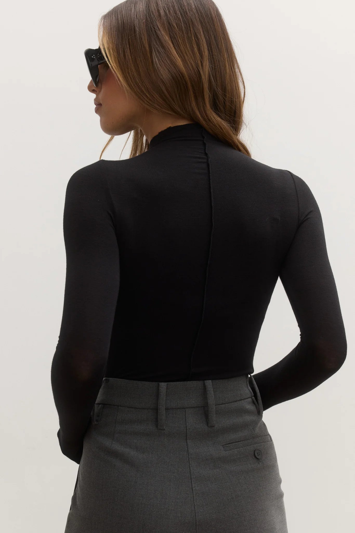 Anisa Turtle Neck Shadow