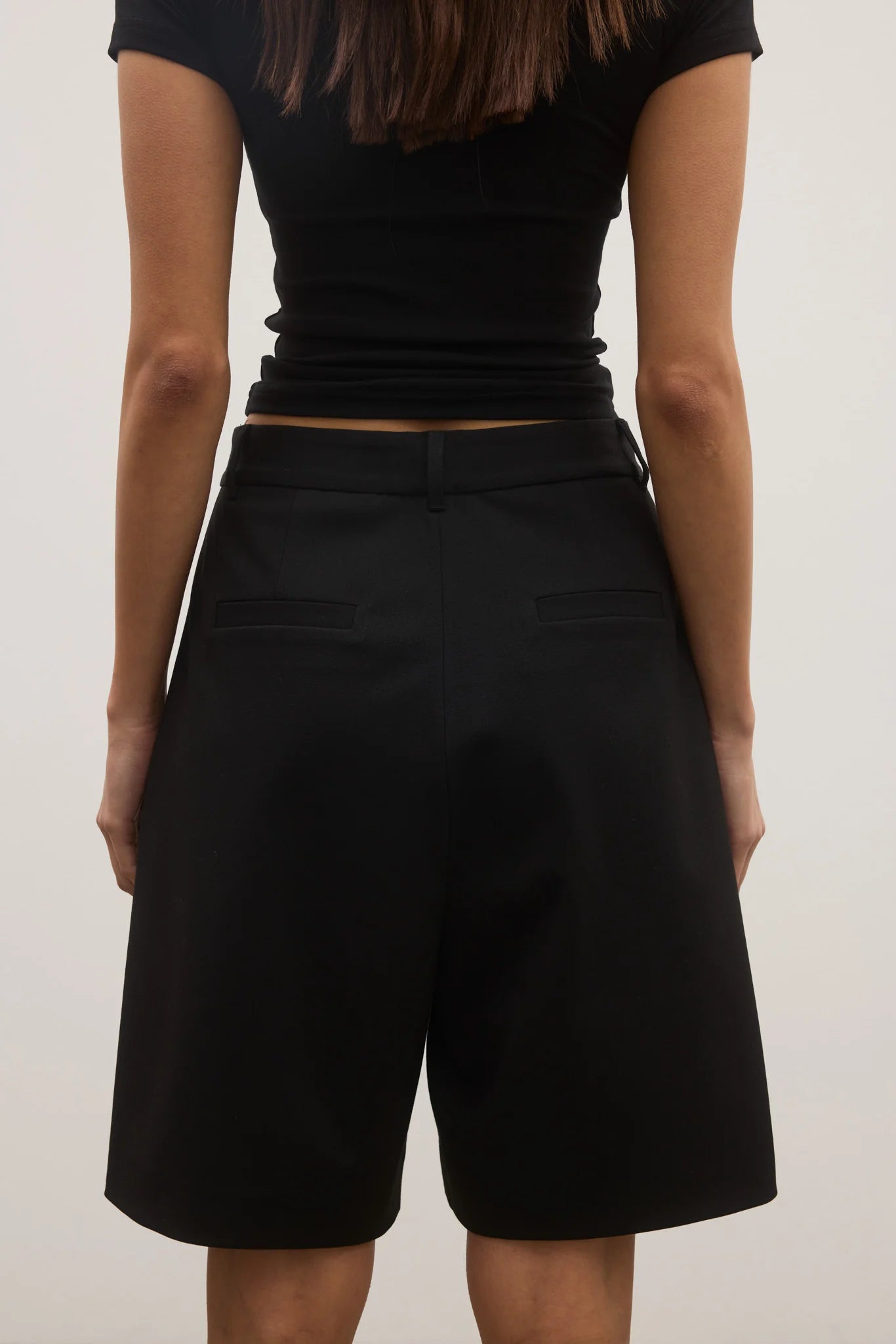Mika Short Black