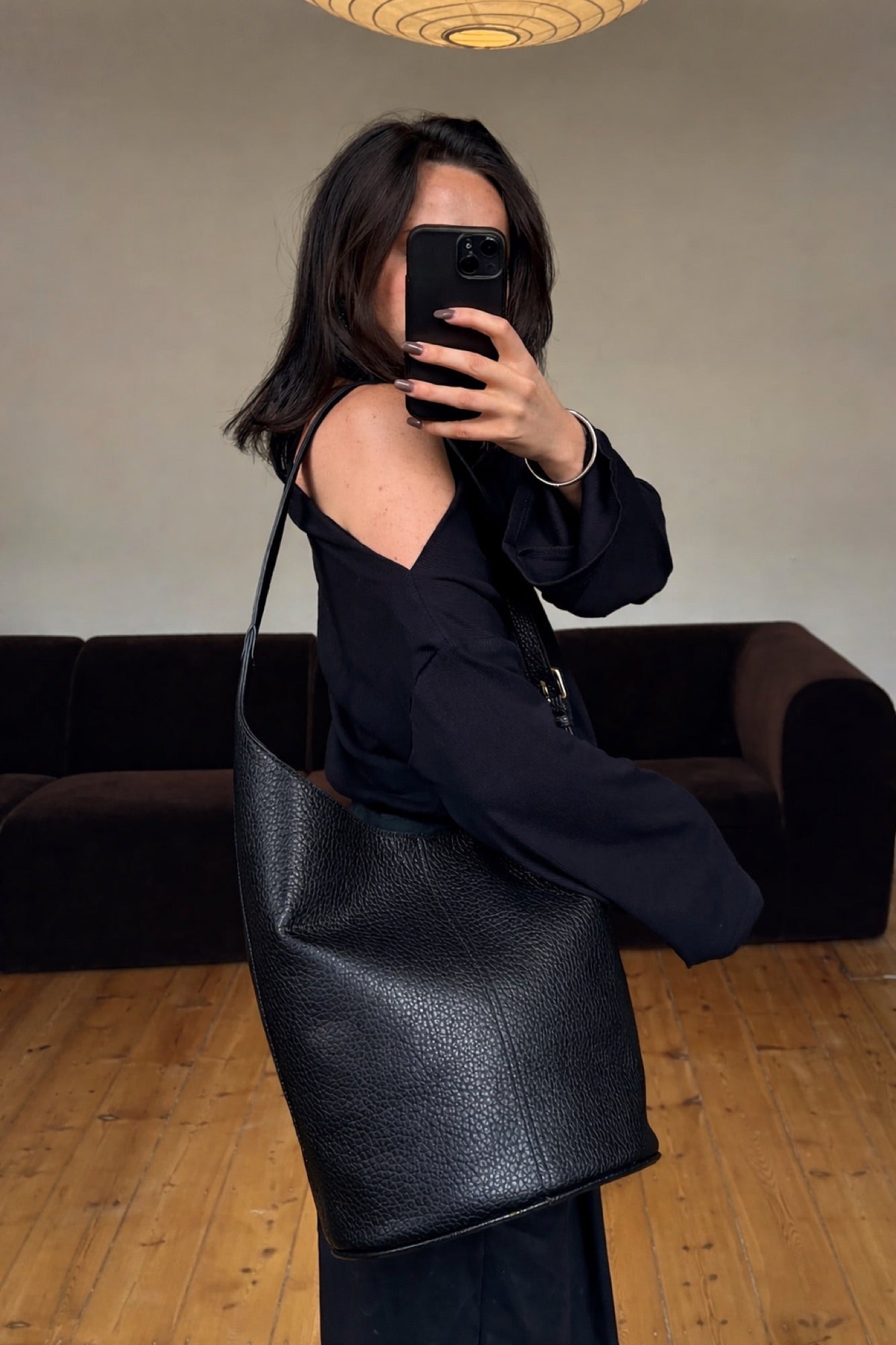 Genna Shoulder Bag Black Pebble