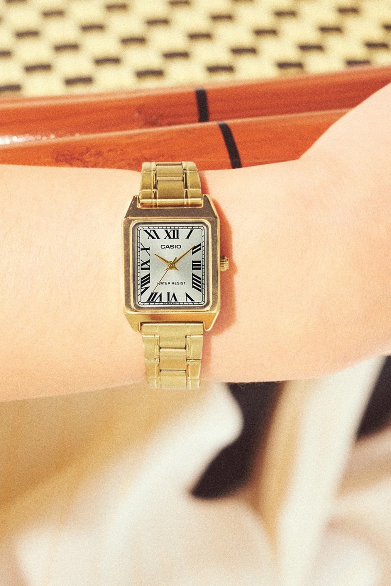 Casio LTPV007G-9B