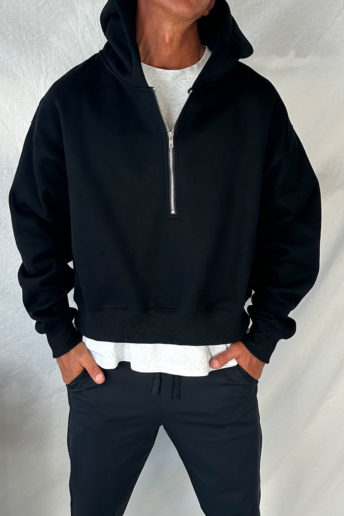 Half Zip Heavyweight Hood Black