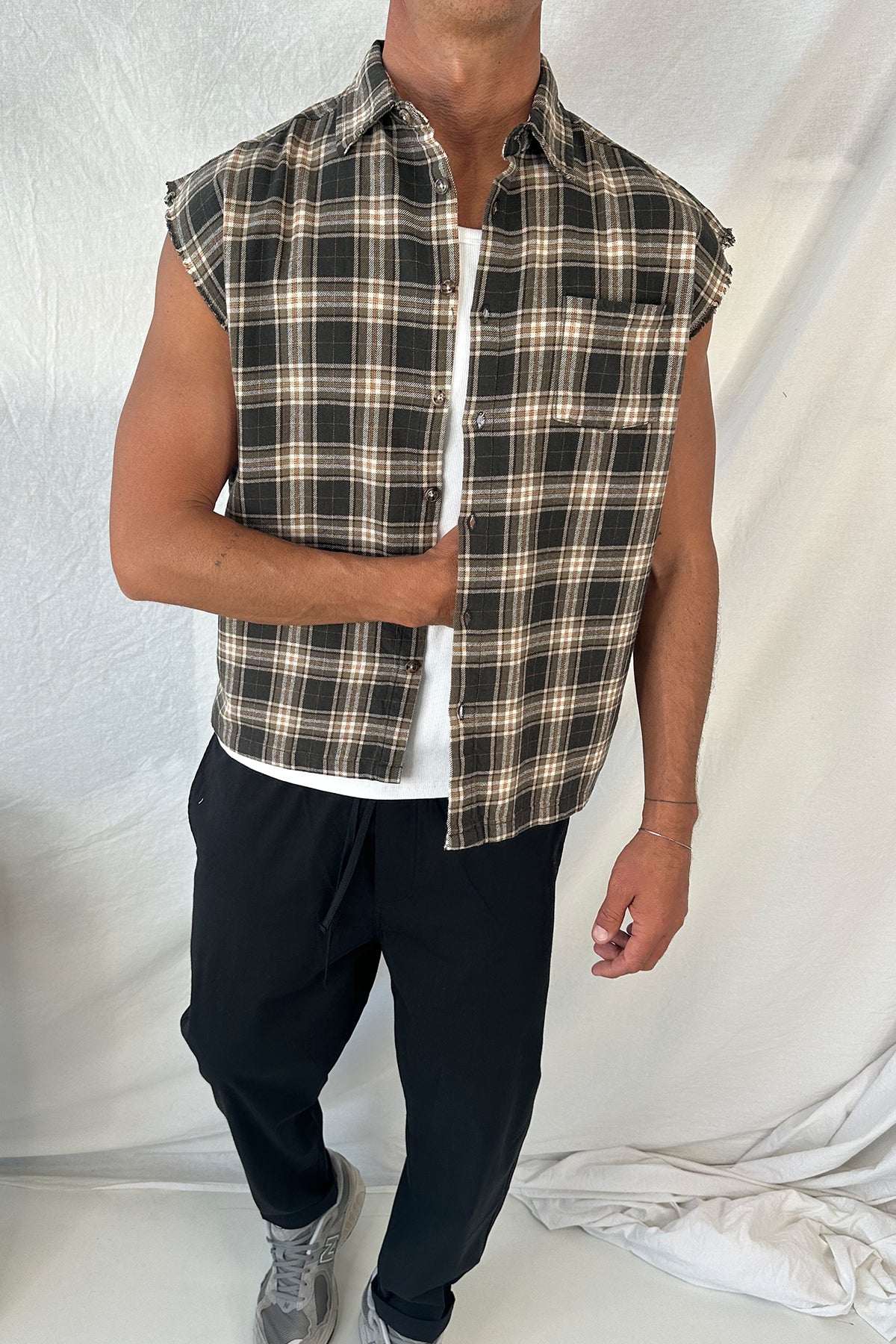 Brooklyn Check Cutoff Brown