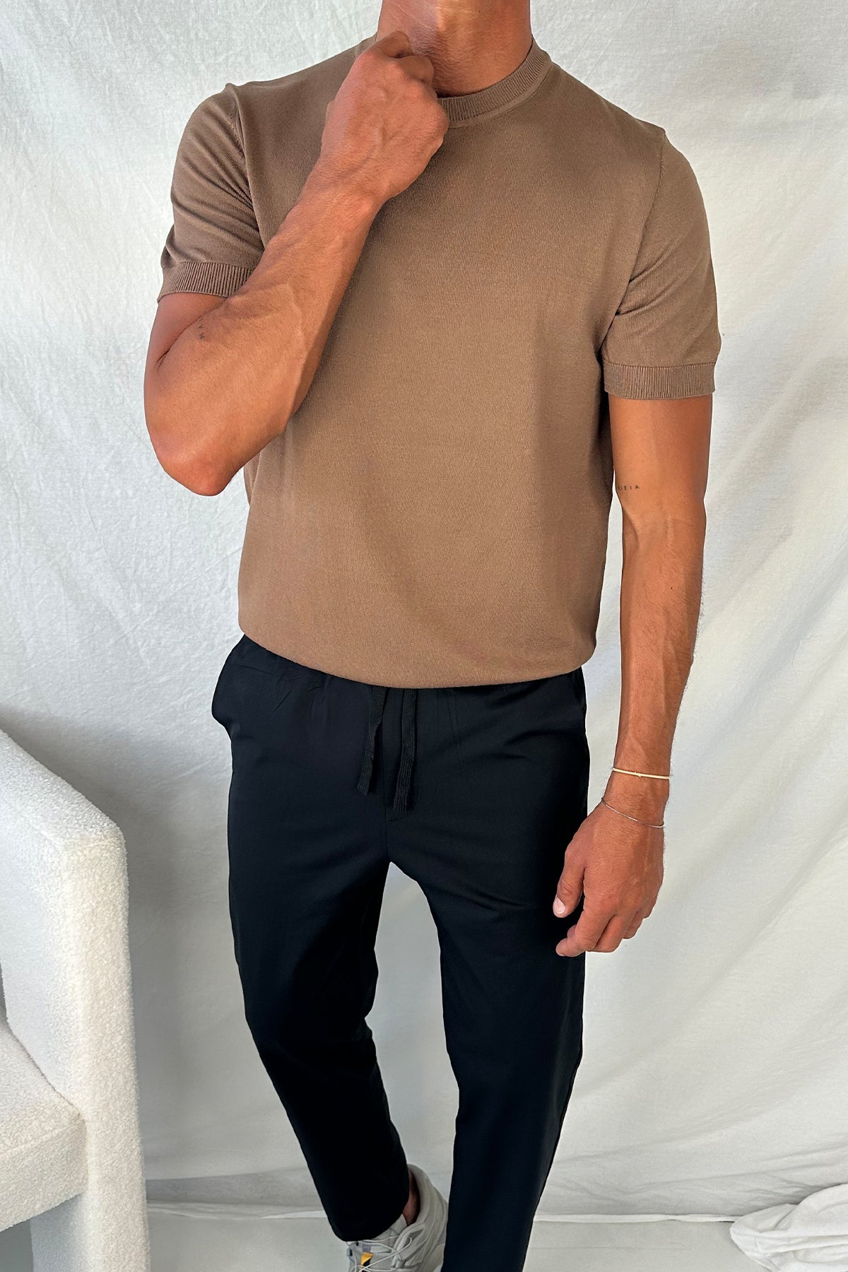 Nigel Fitted Knitted Tee Choc