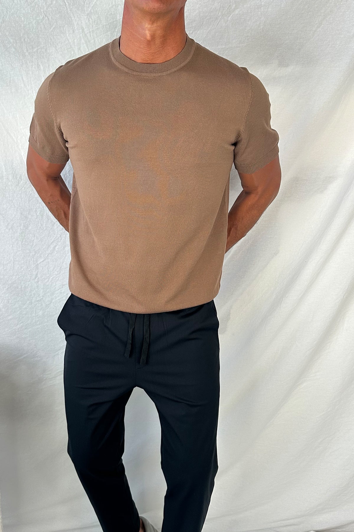 Nigel Fitted Knitted Tee Choc