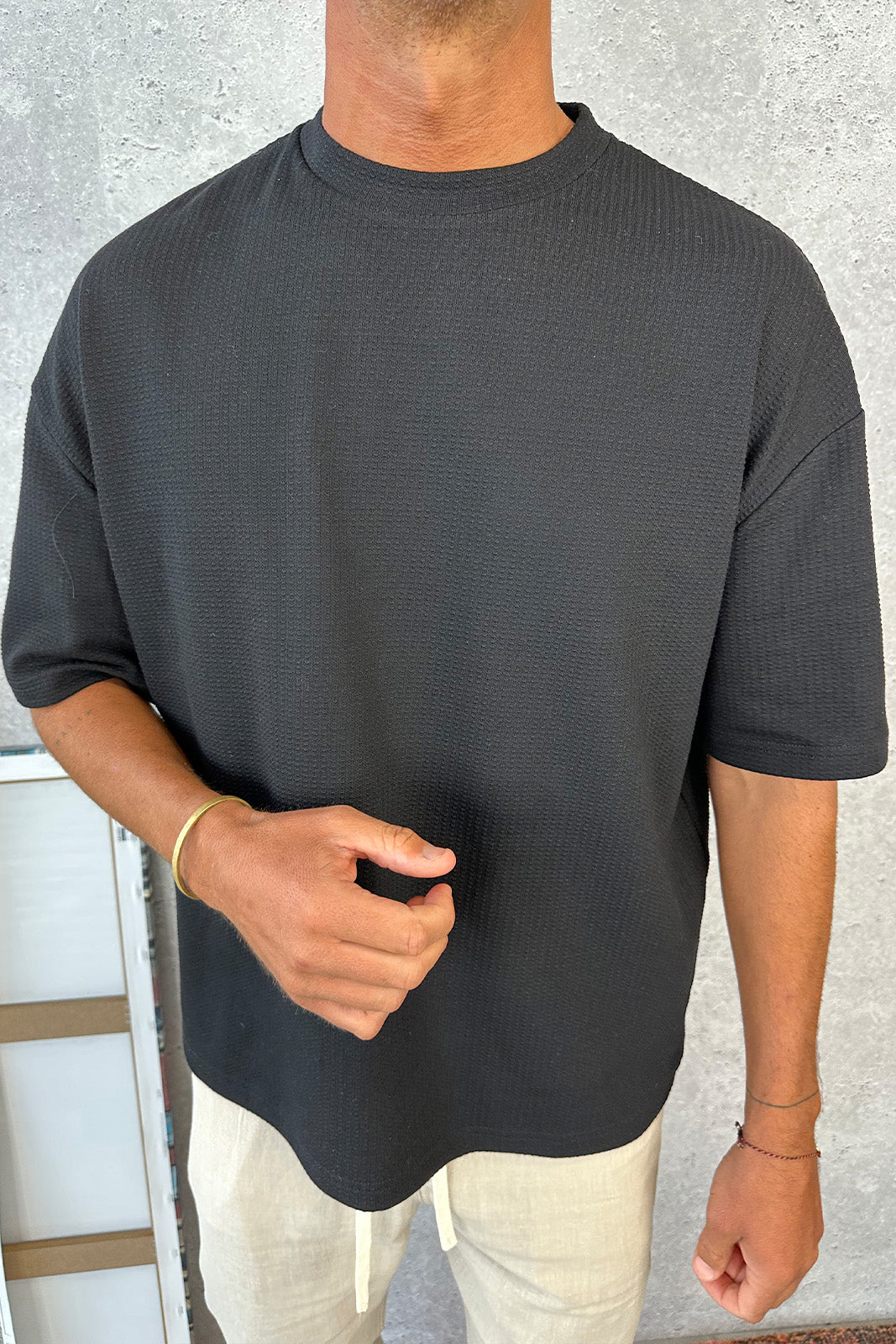 Texture Drop Sleeve Tee Black