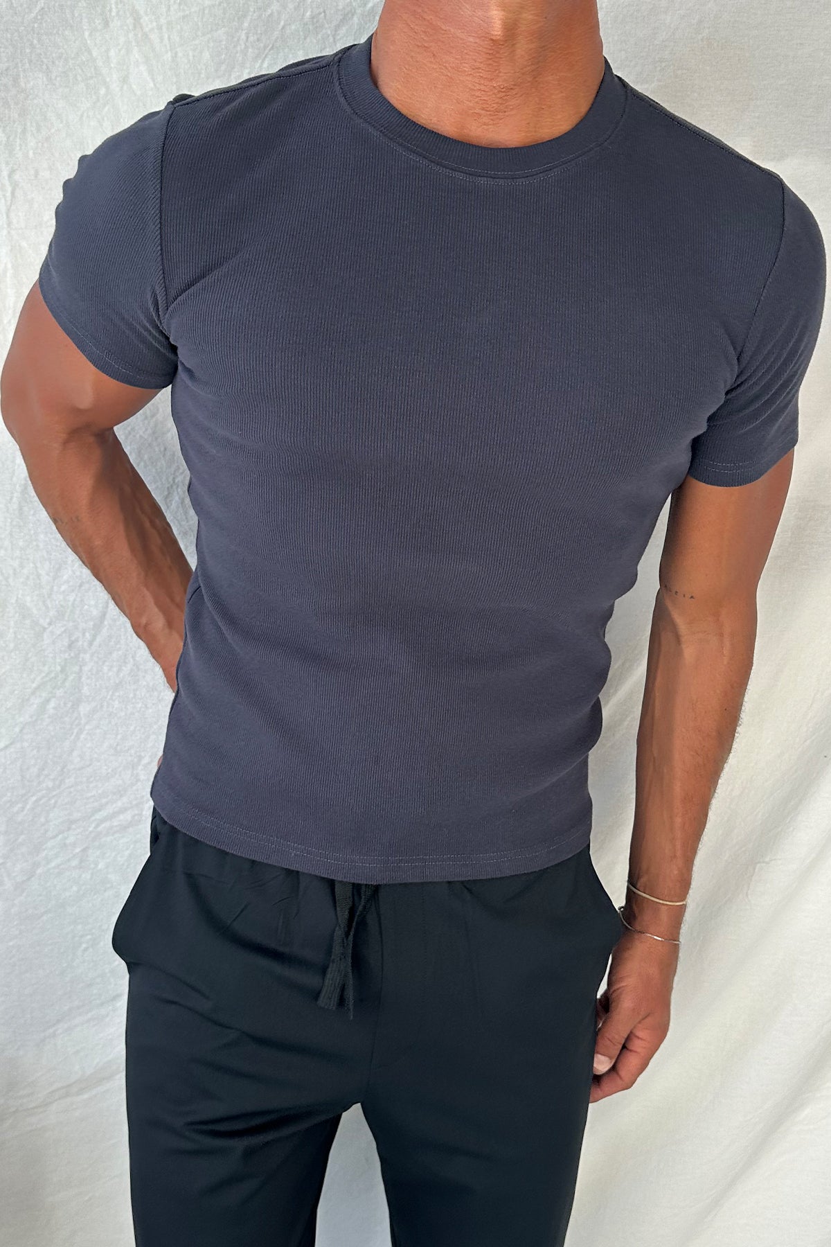 Fitted Ribbed Tee Charcoal