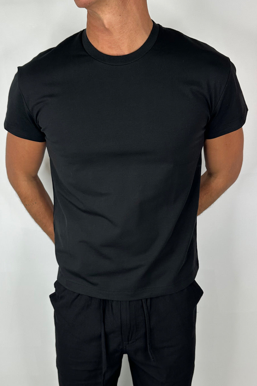 Fitted Stretch Tee Black