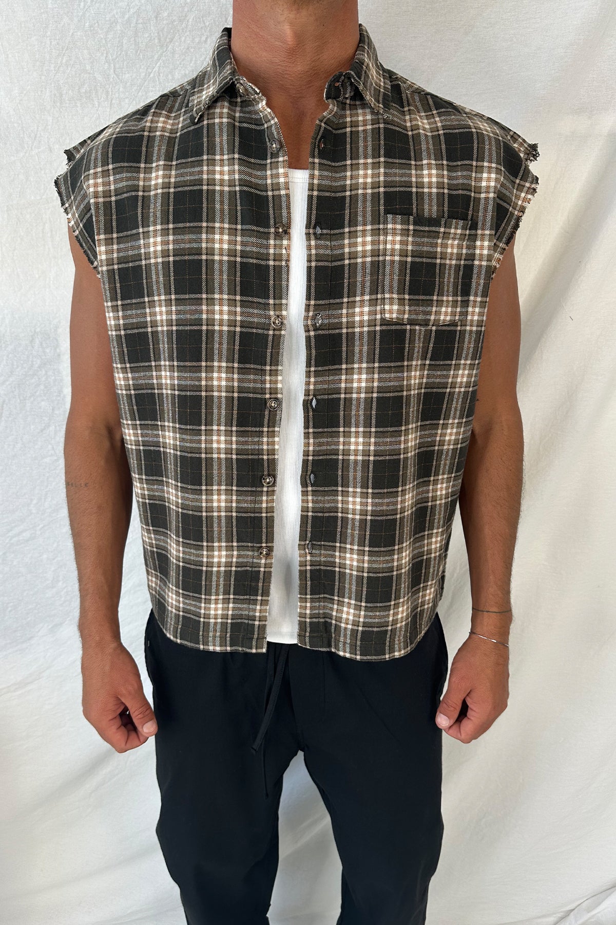 Brooklyn Check Cutoff Brown