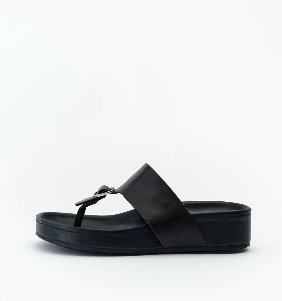 Alias Mae Akira Black Leather