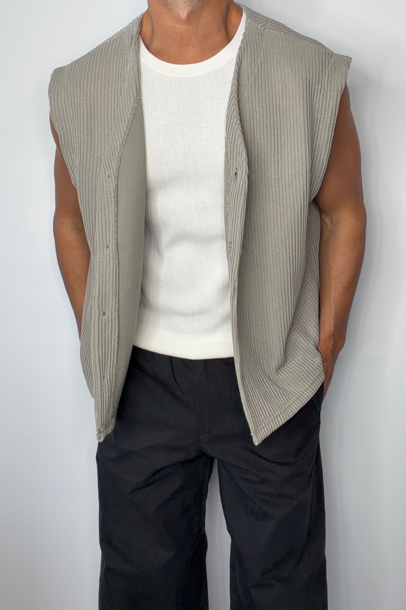 Cassius Knitted Vest Khaki